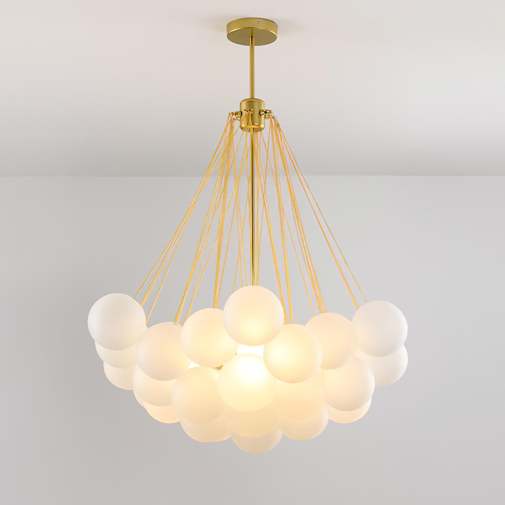 Aloralo Globe Chandelier