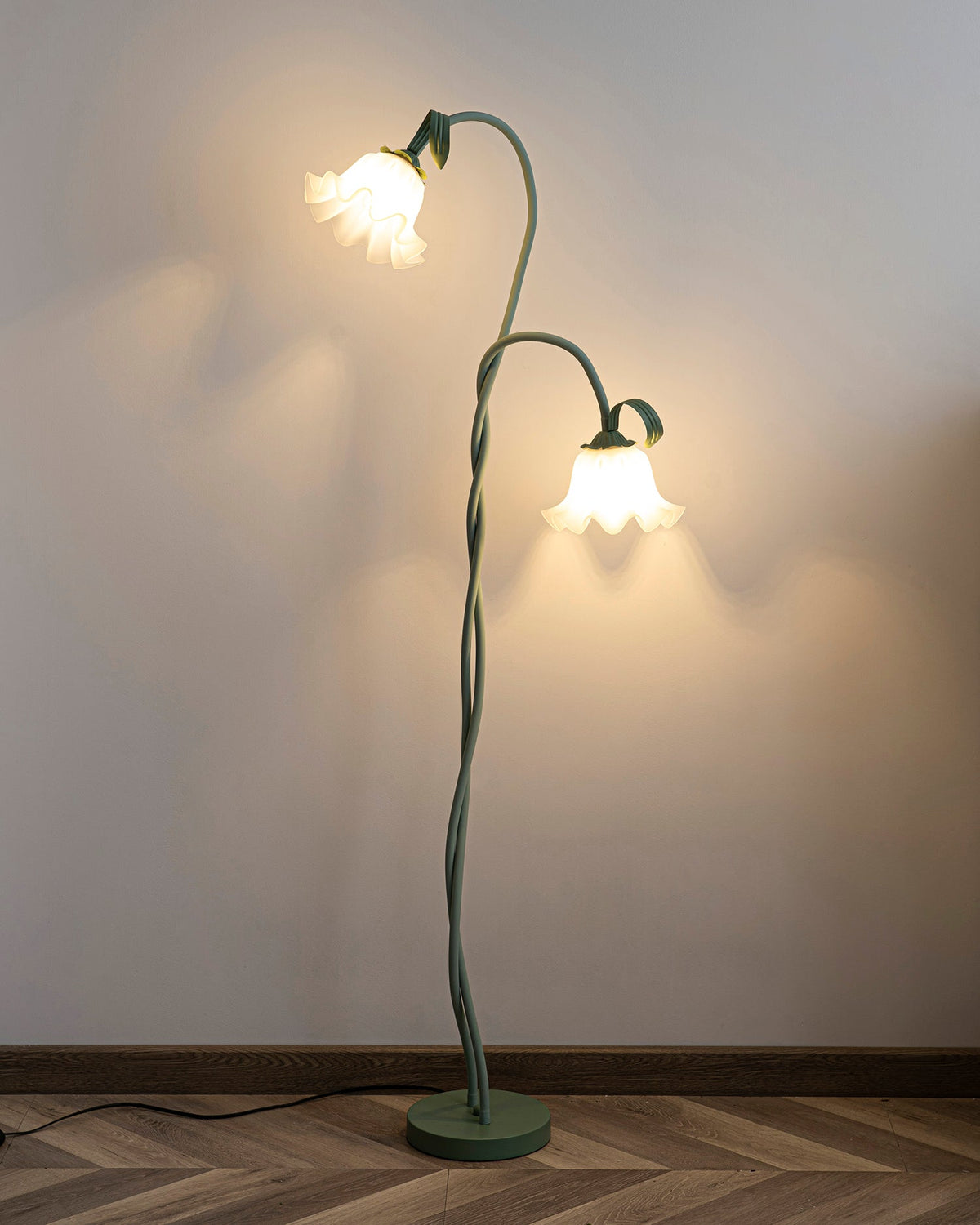 Lavelora Floral Floor Lamp