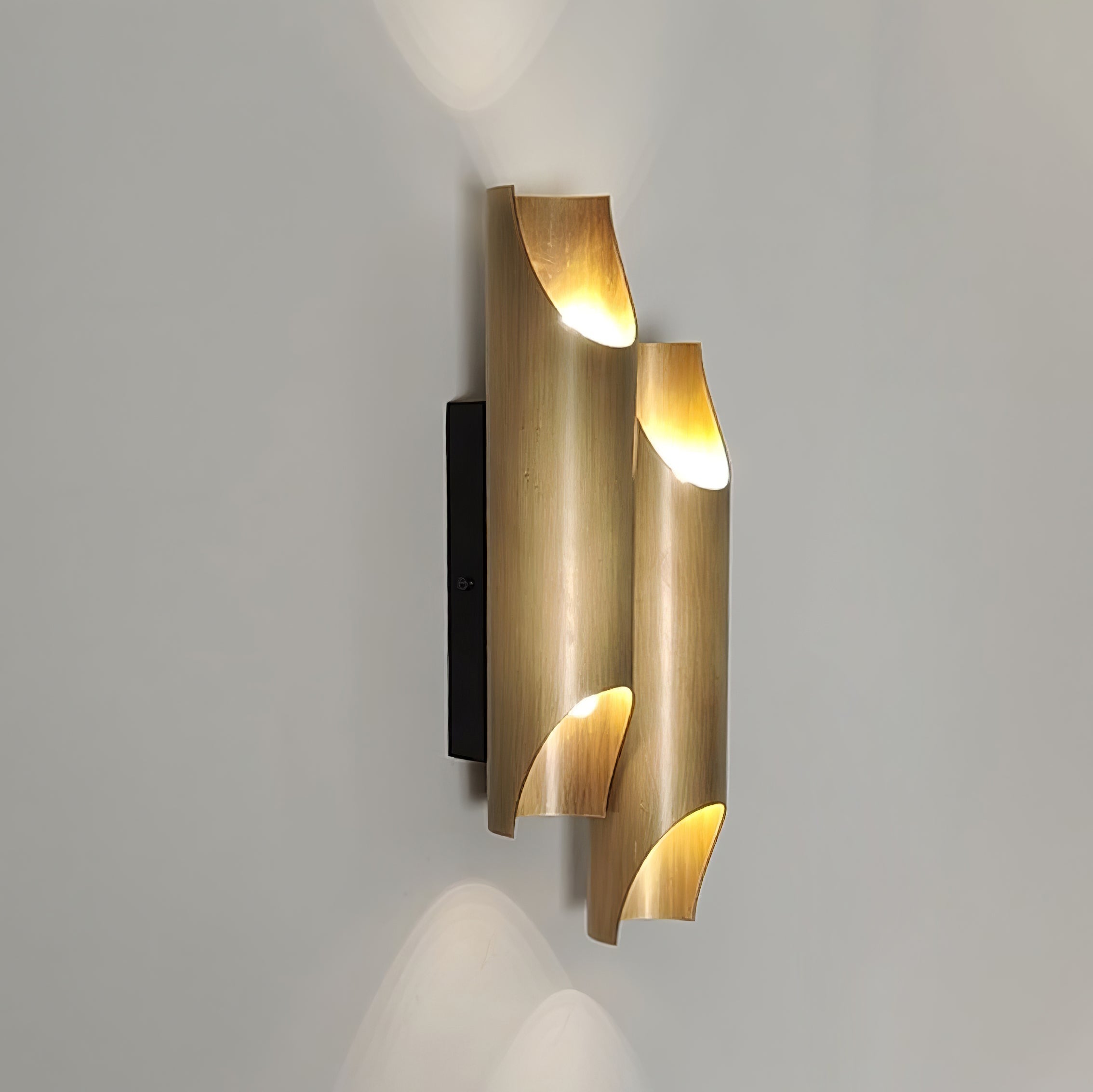 Lecona Brass Wall Light