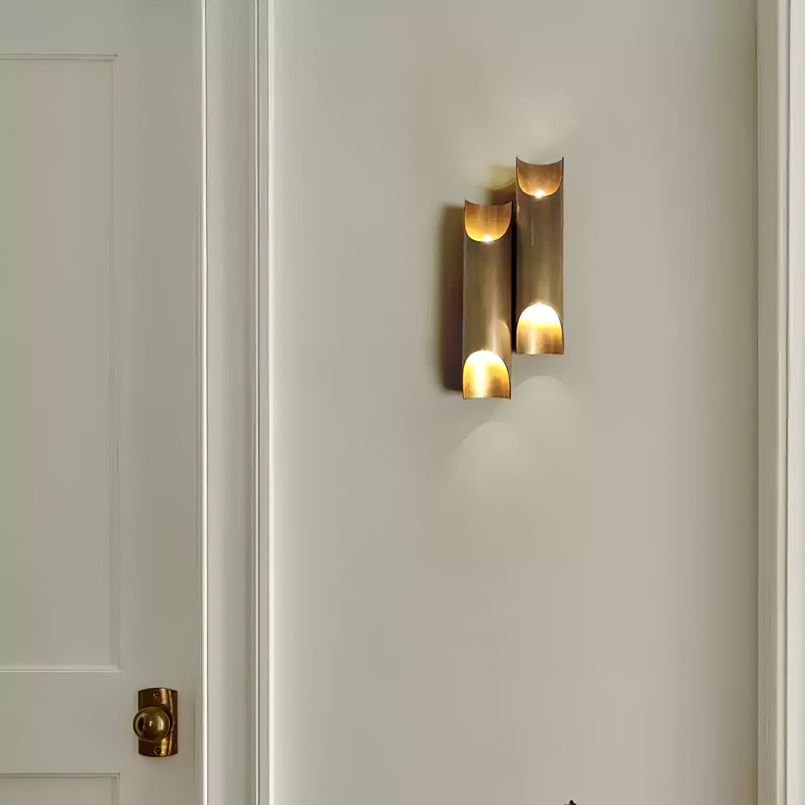 Lecona Brass Wall Light