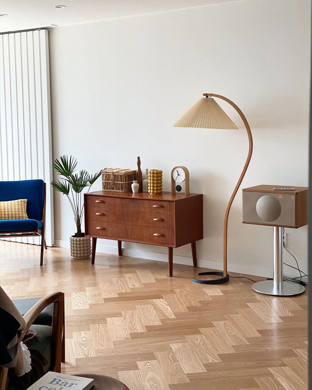 Alella Sculptural Floor Lamp