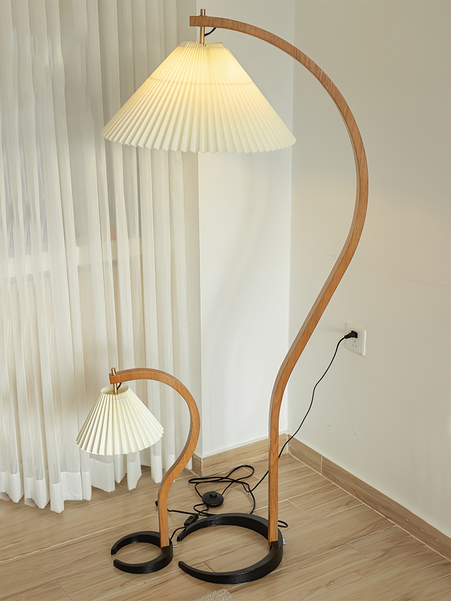 Alella Sculptural Floor Lamp