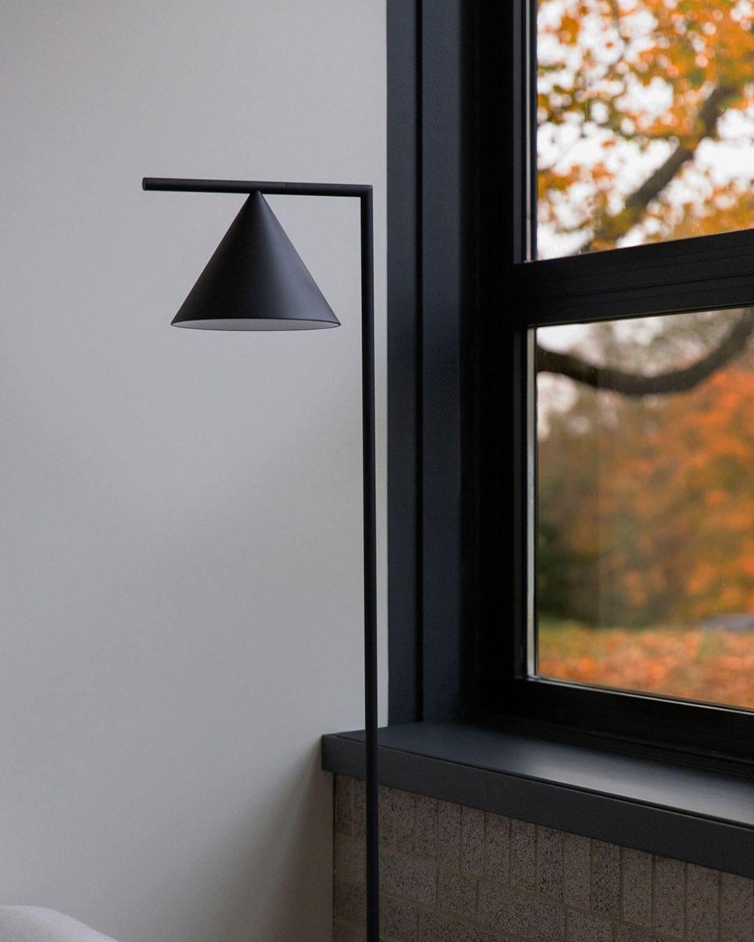 Resova Cone Floor Lamp