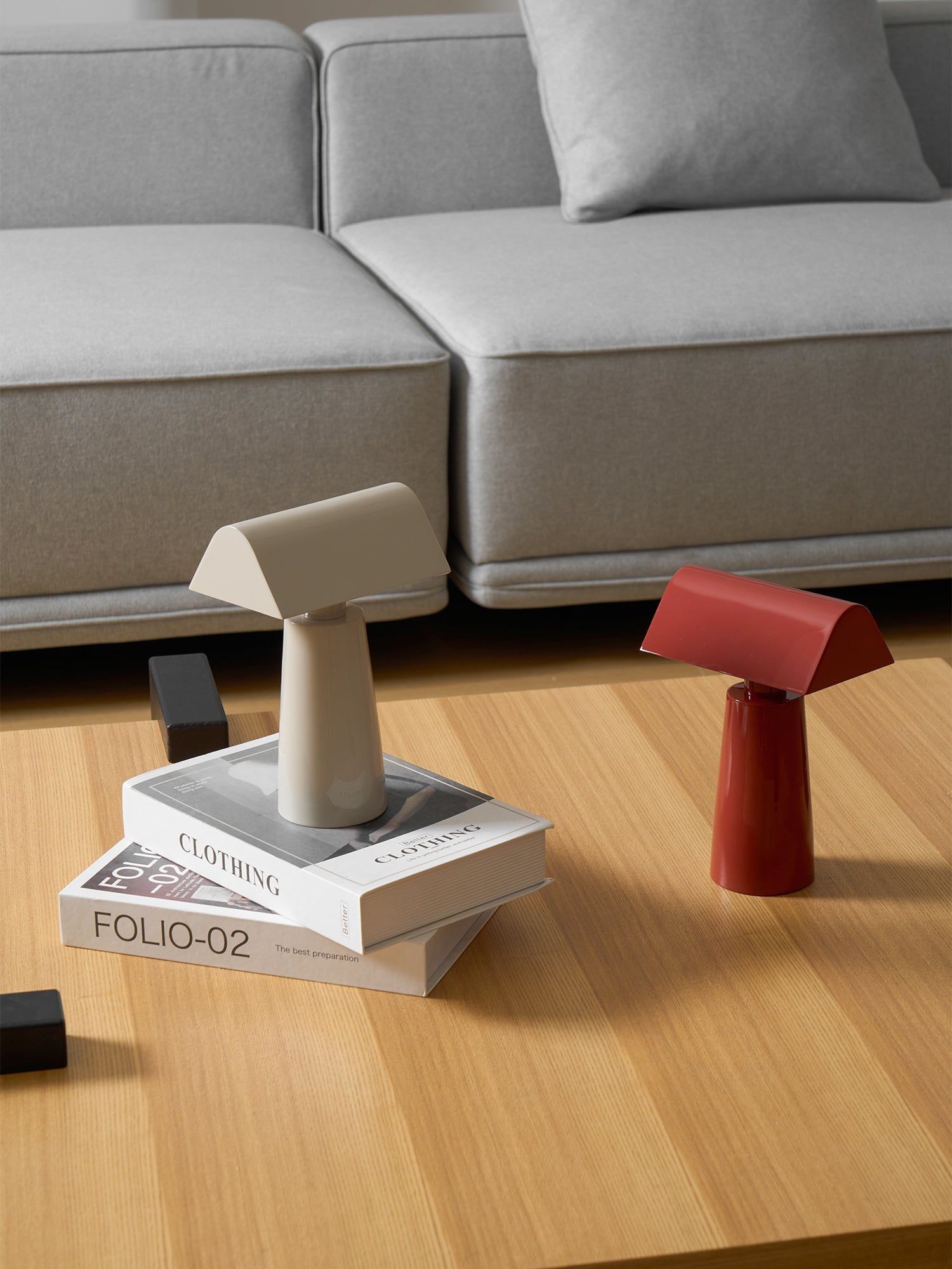 Abento Table Lamp