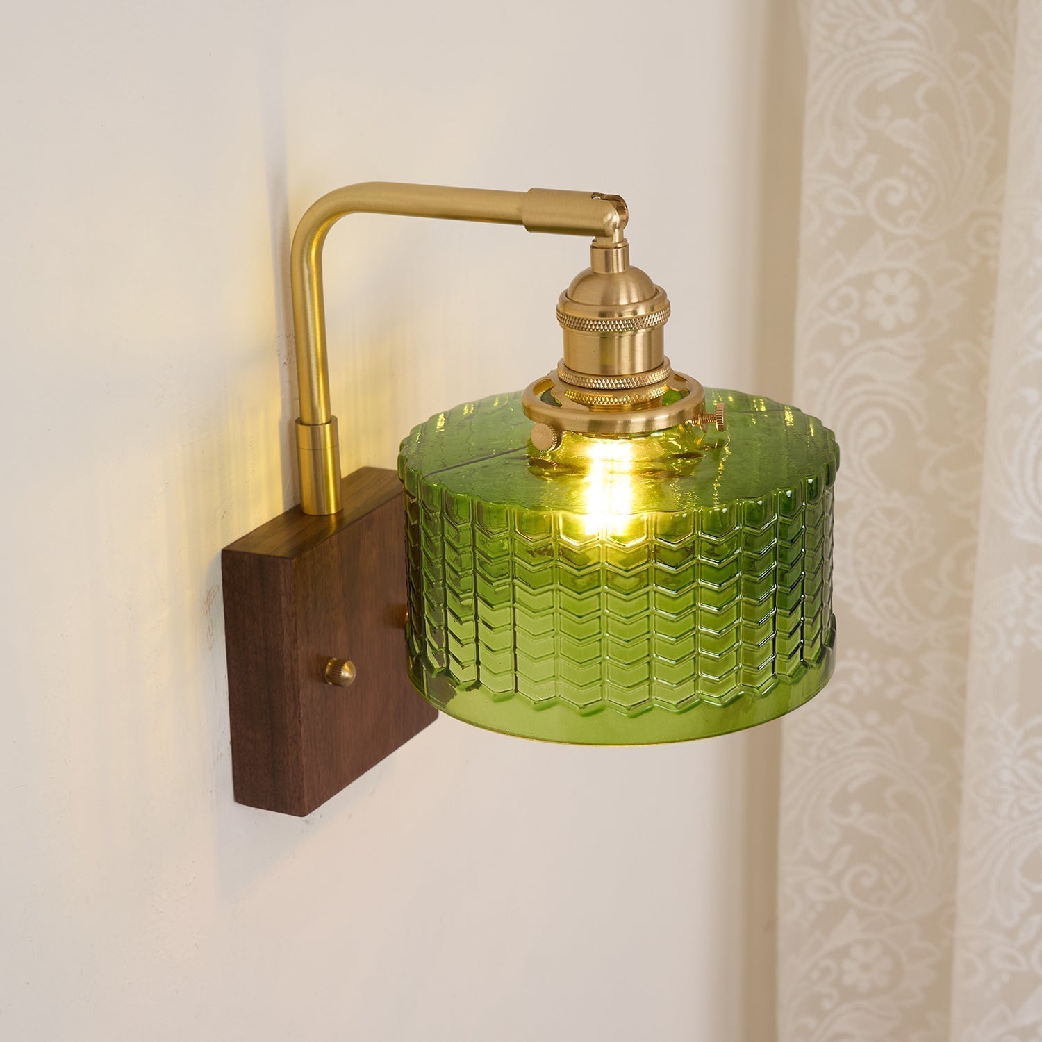 Nuxorel Wall Light