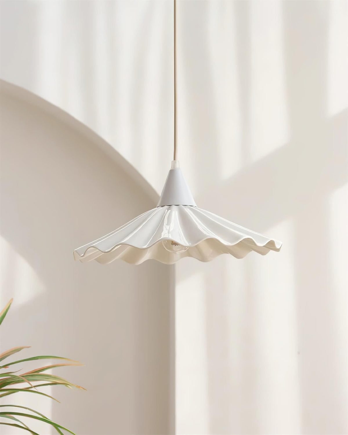 Fevi Ribbed Pendant Light