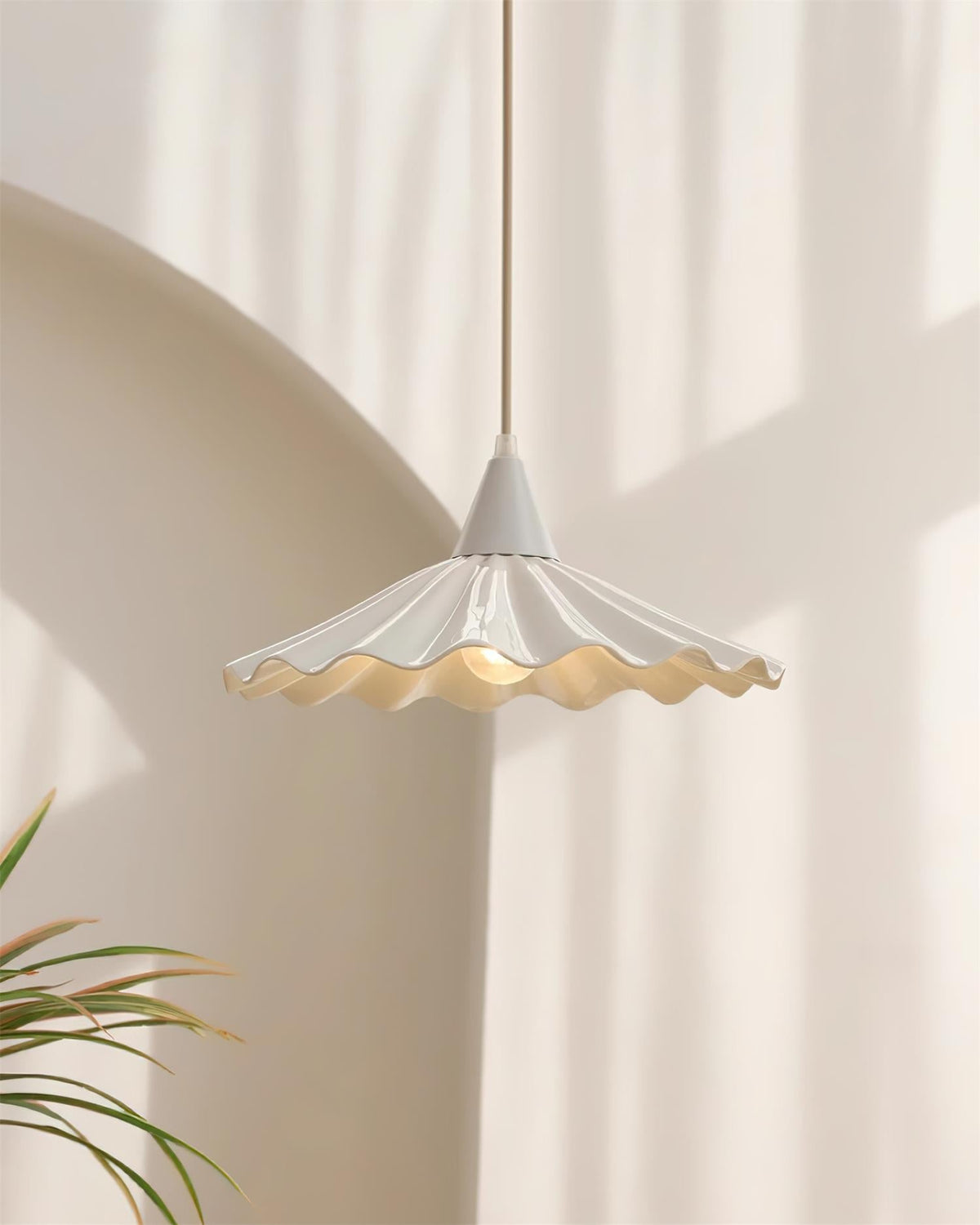 Fevi Ribbed Pendant Light