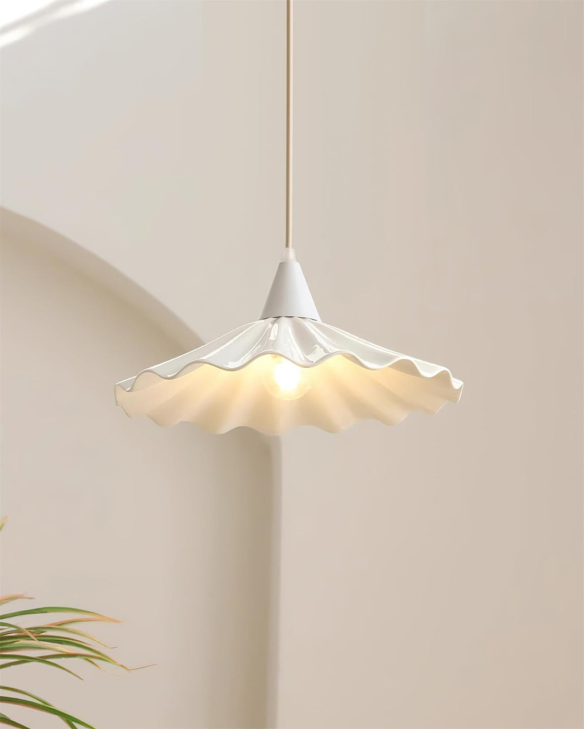 Fevi Ribbed Pendant Light
