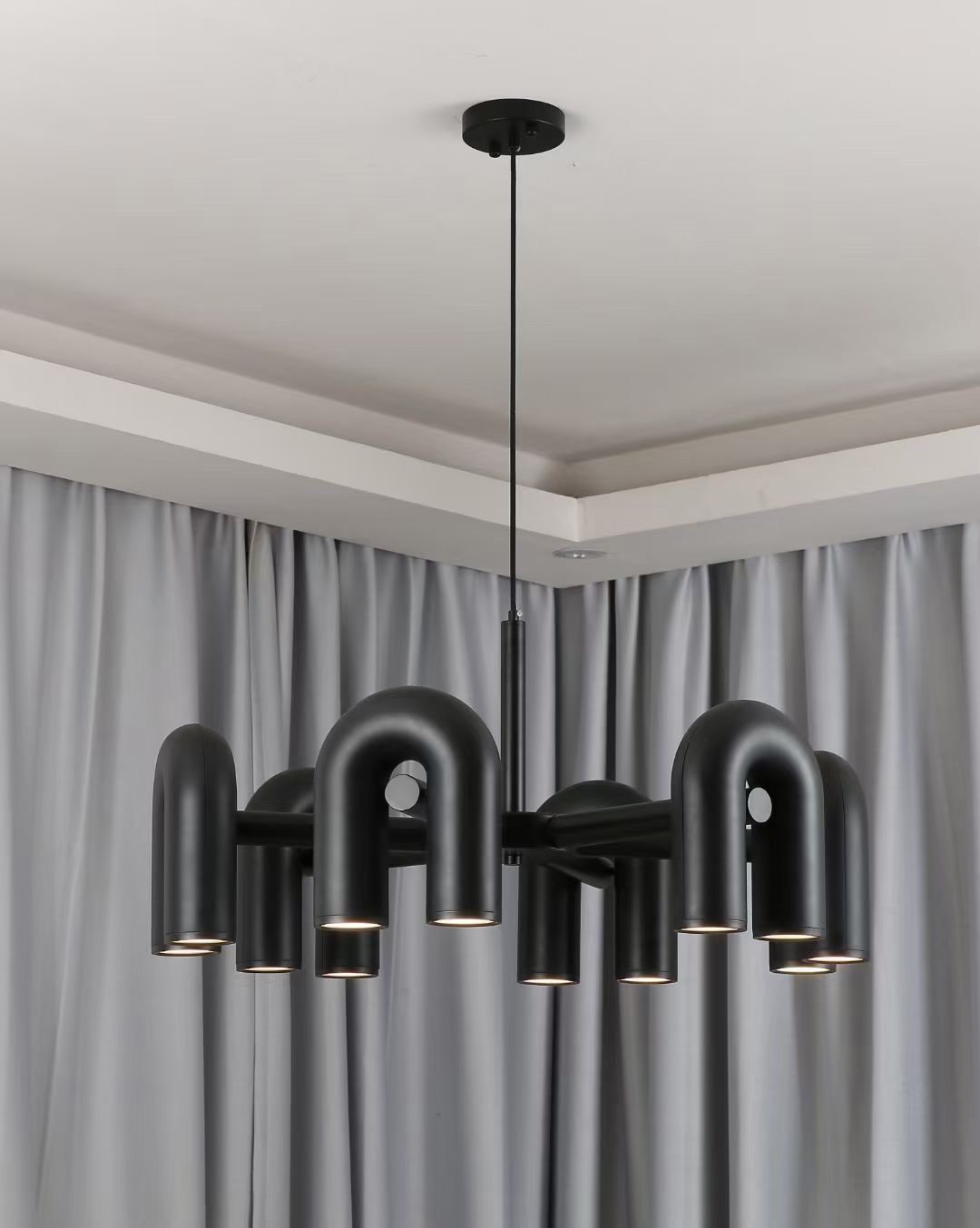 Bedanonix Chandelier