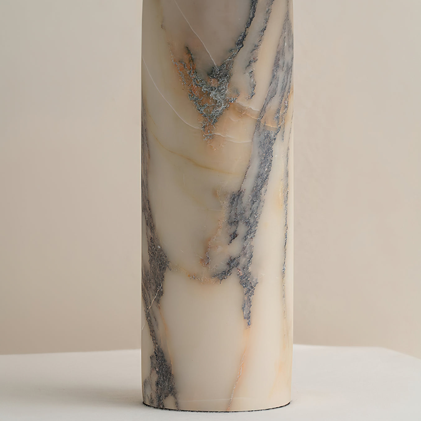 Benira Modern Table Lamp