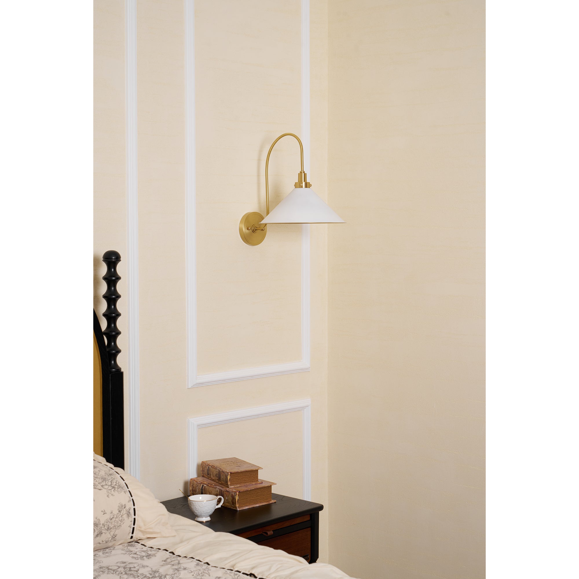 Corelso Classic Wall Light