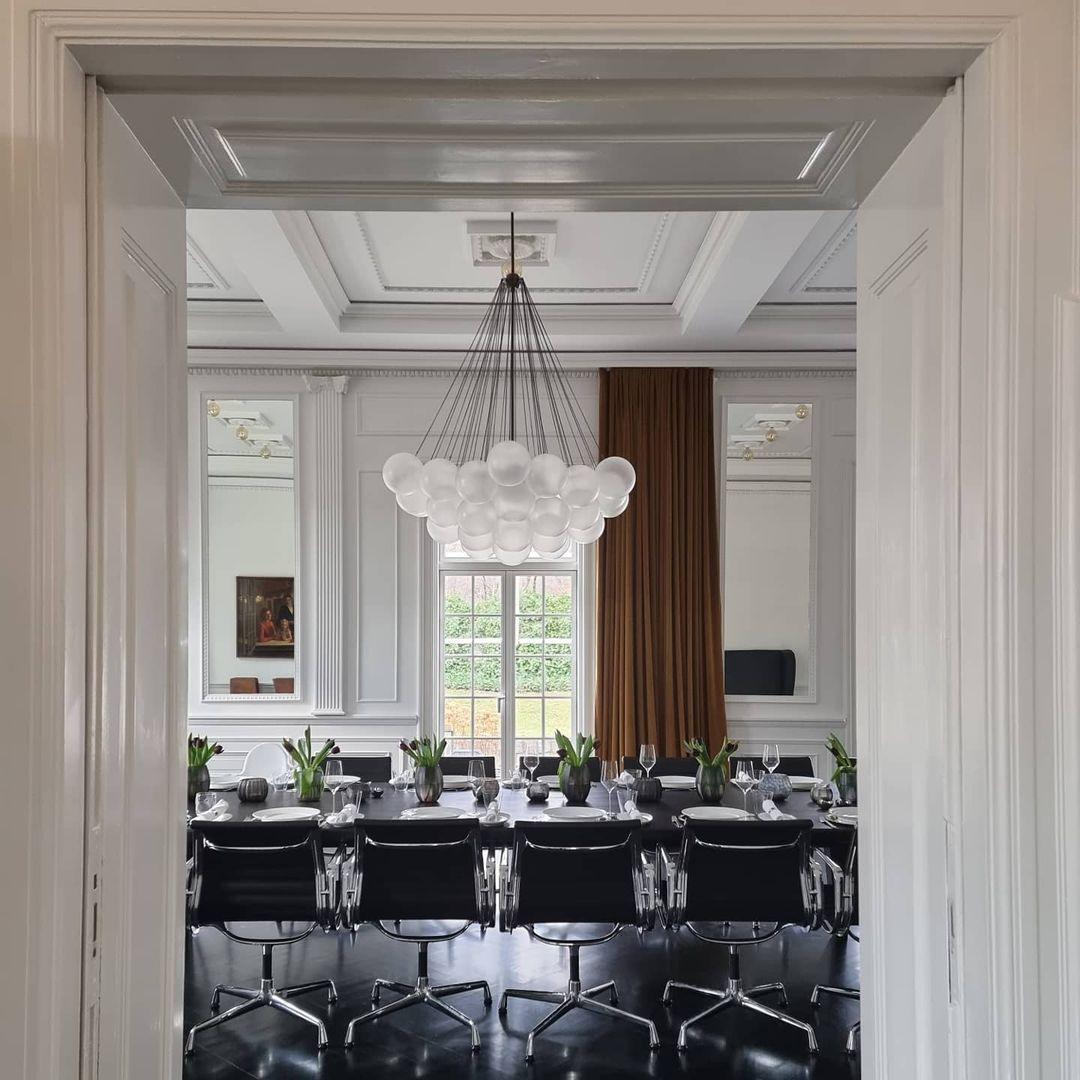 Aloralo Globe Chandelier