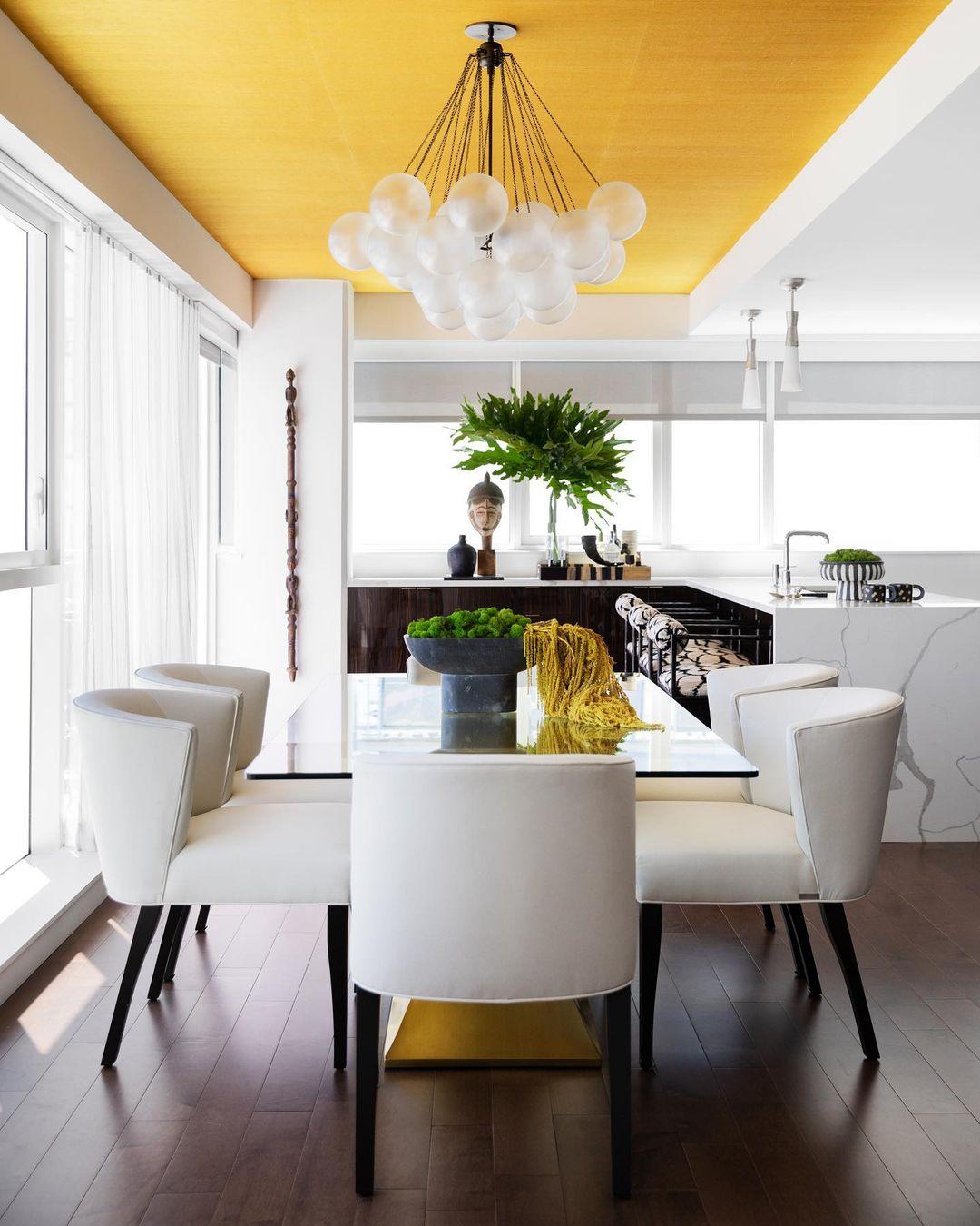 Aloralo Globe Chandelier