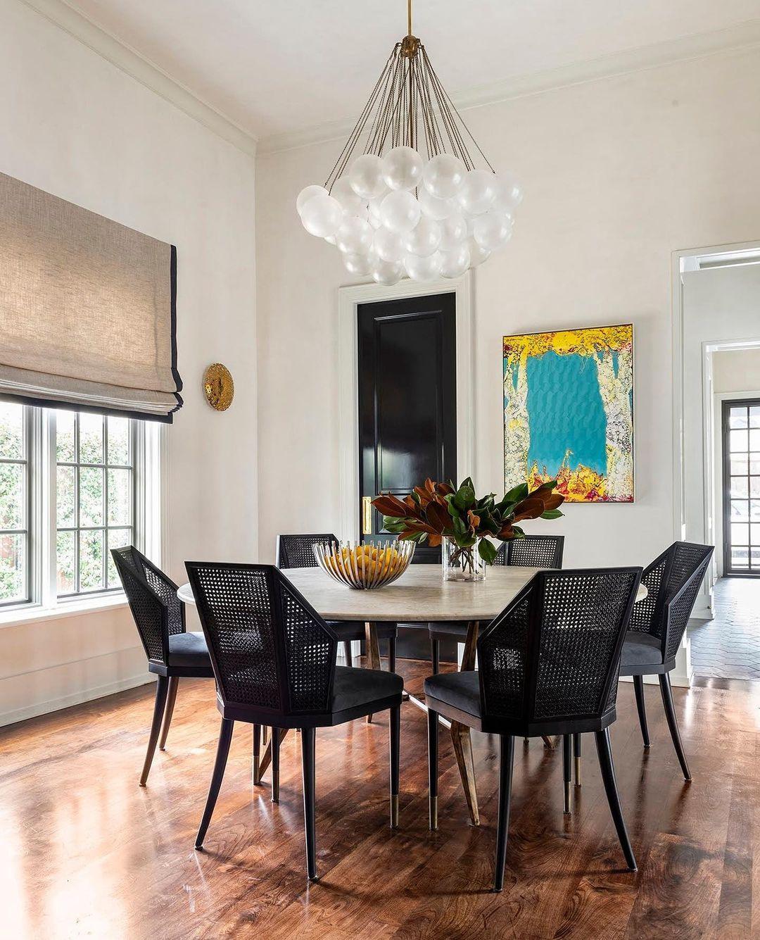 Aloralo Globe Chandelier