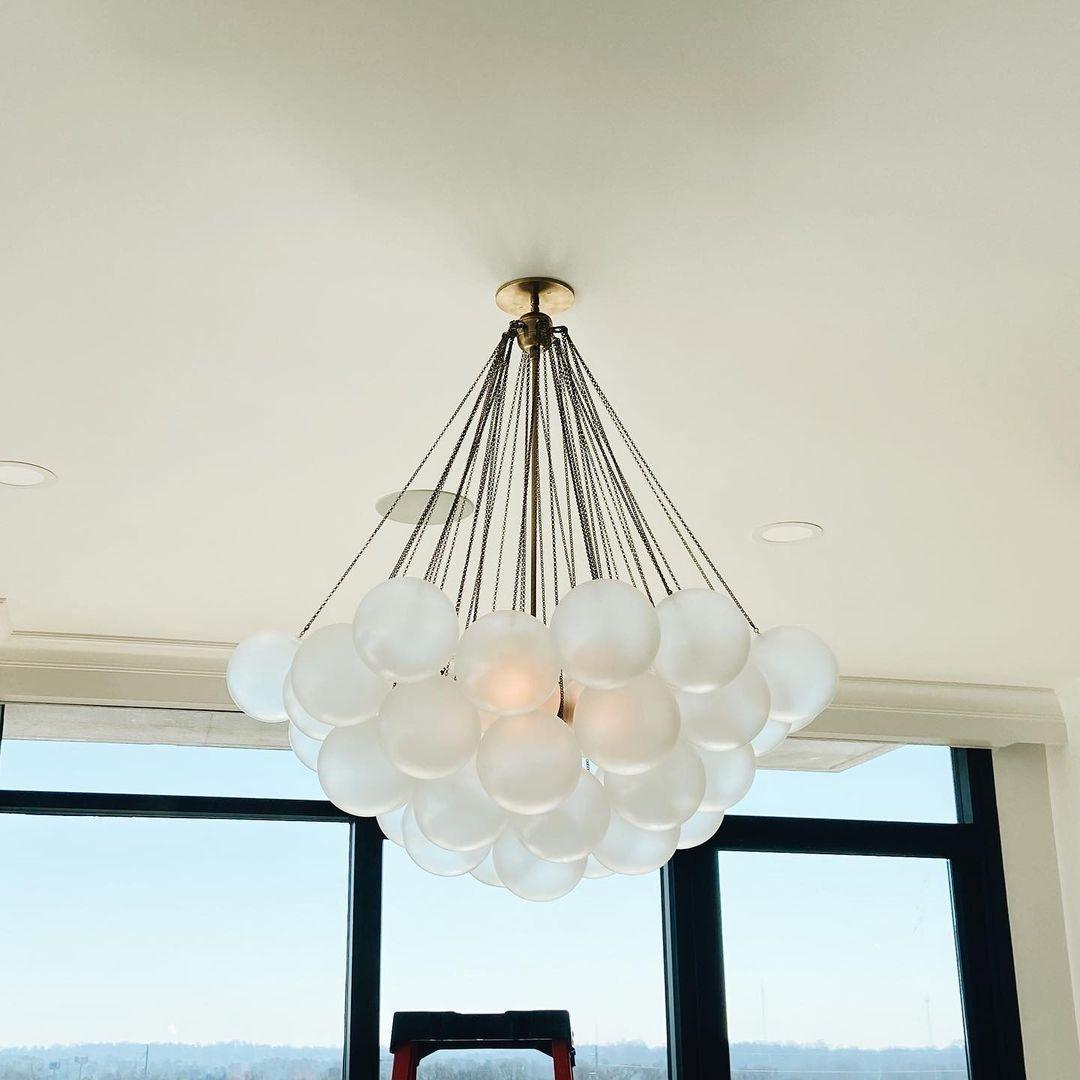 Aloralo Globe Chandelier