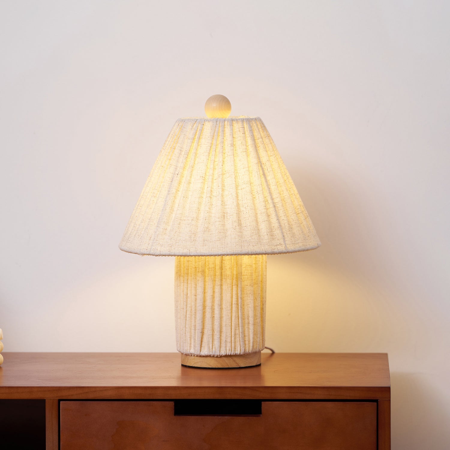Arzanella Retro Table Lamp