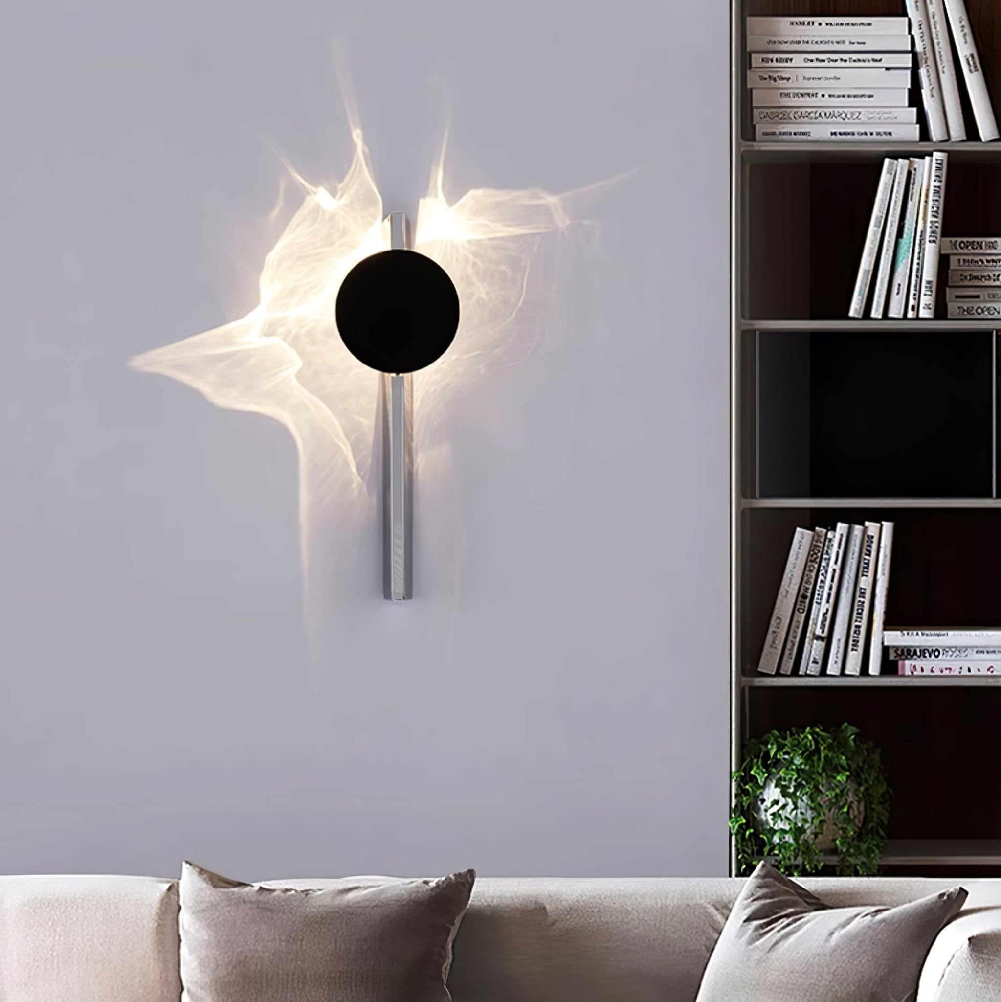 Lomarona Sculptural Wall Light