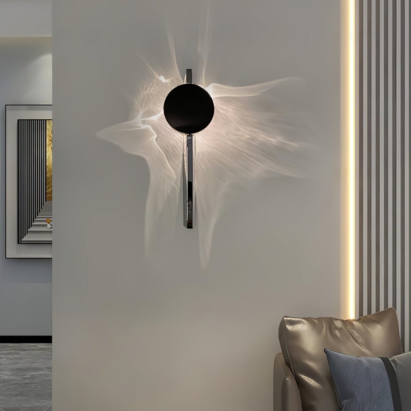 Lomarona Sculptural Wall Light