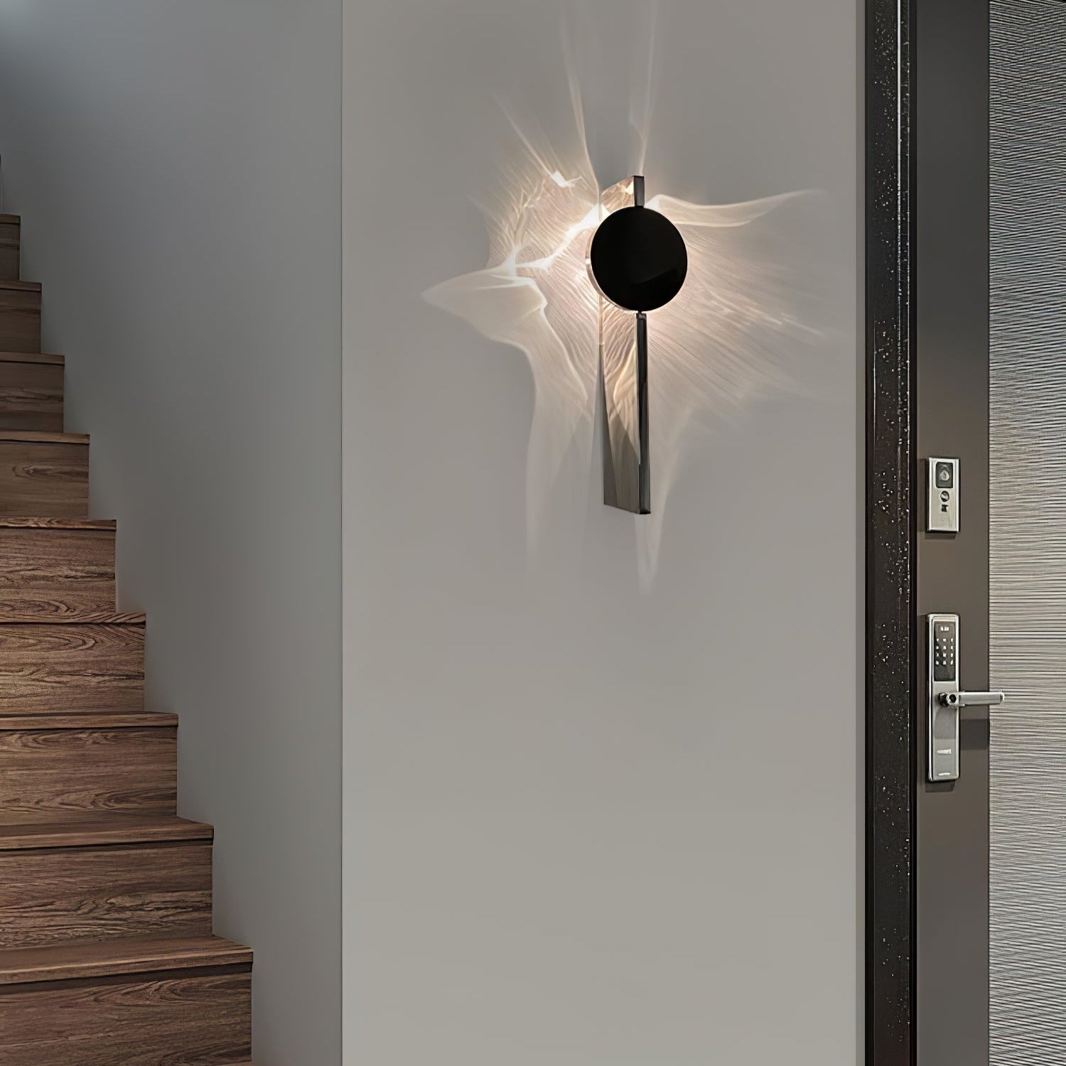 Lomarona Sculptural Wall Light