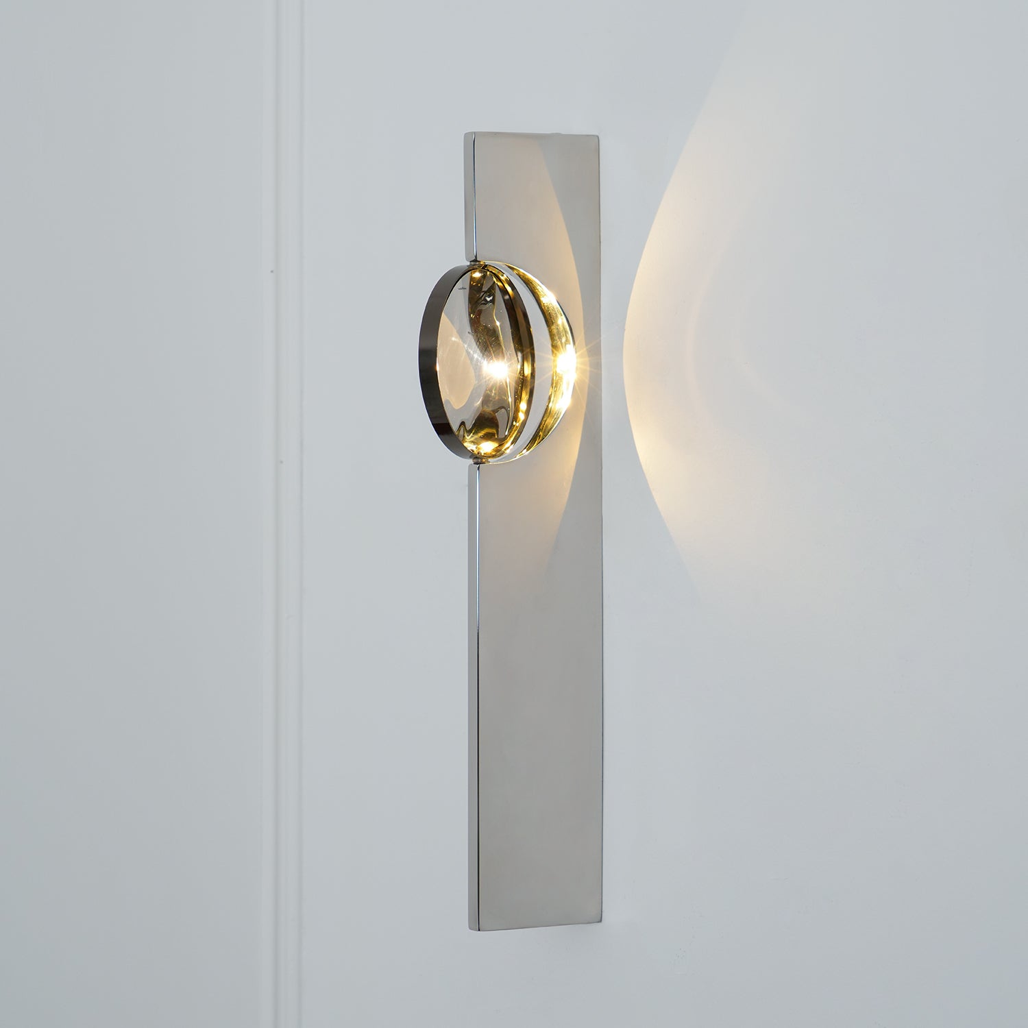 Lomarona Sculptural Wall Light