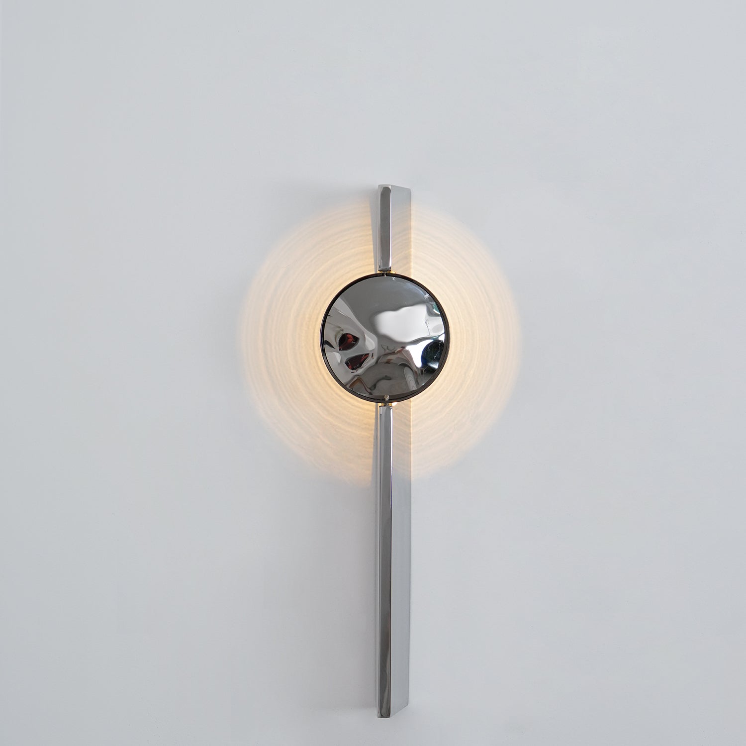 Lomarona Sculptural Wall Light