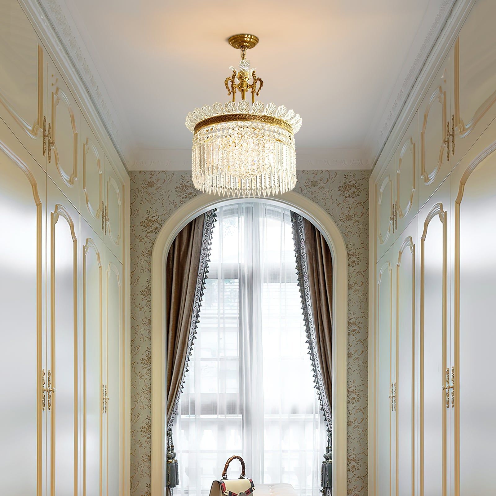 Velyra Chandelier