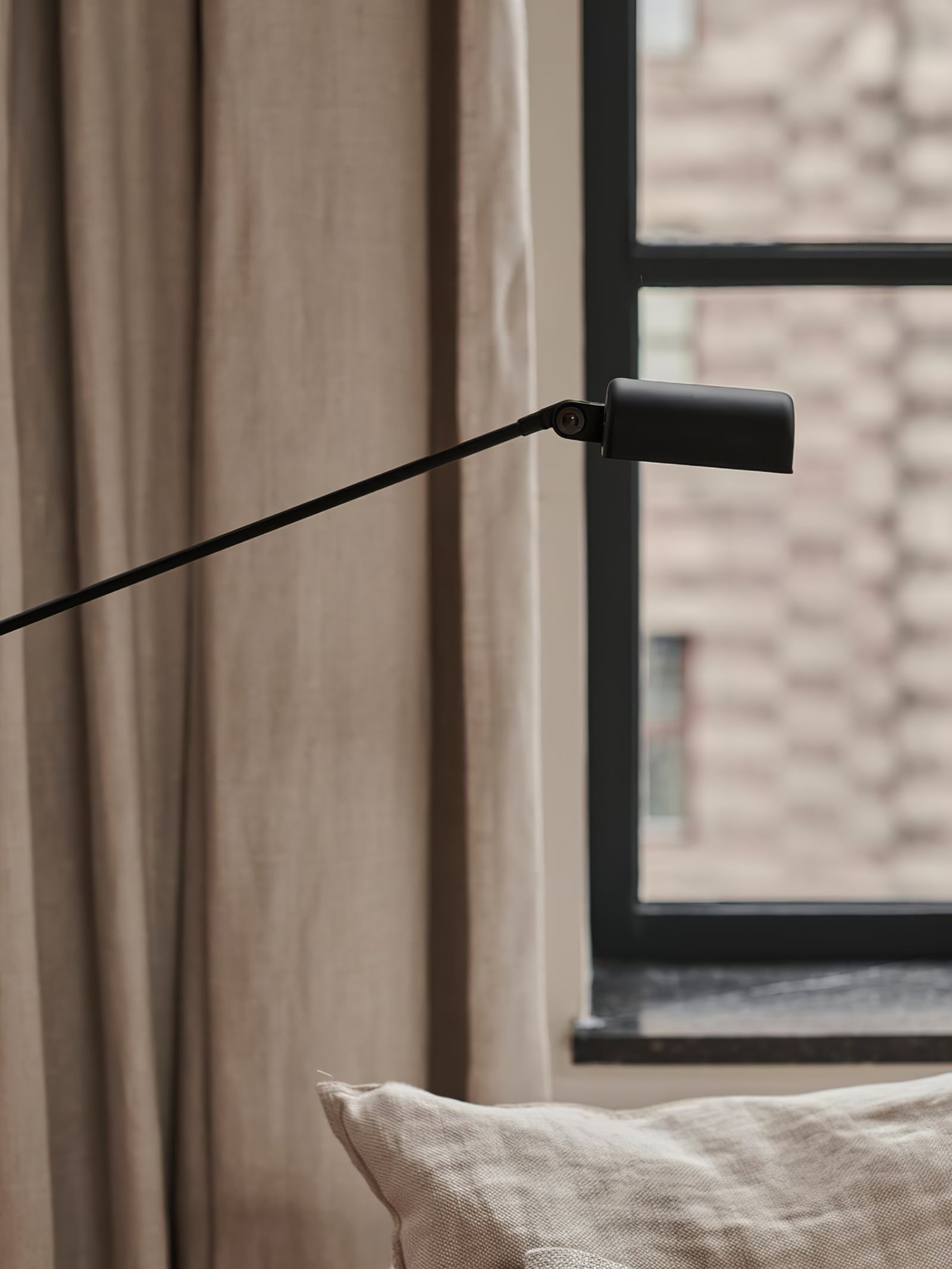 Belderix Floor Lamp