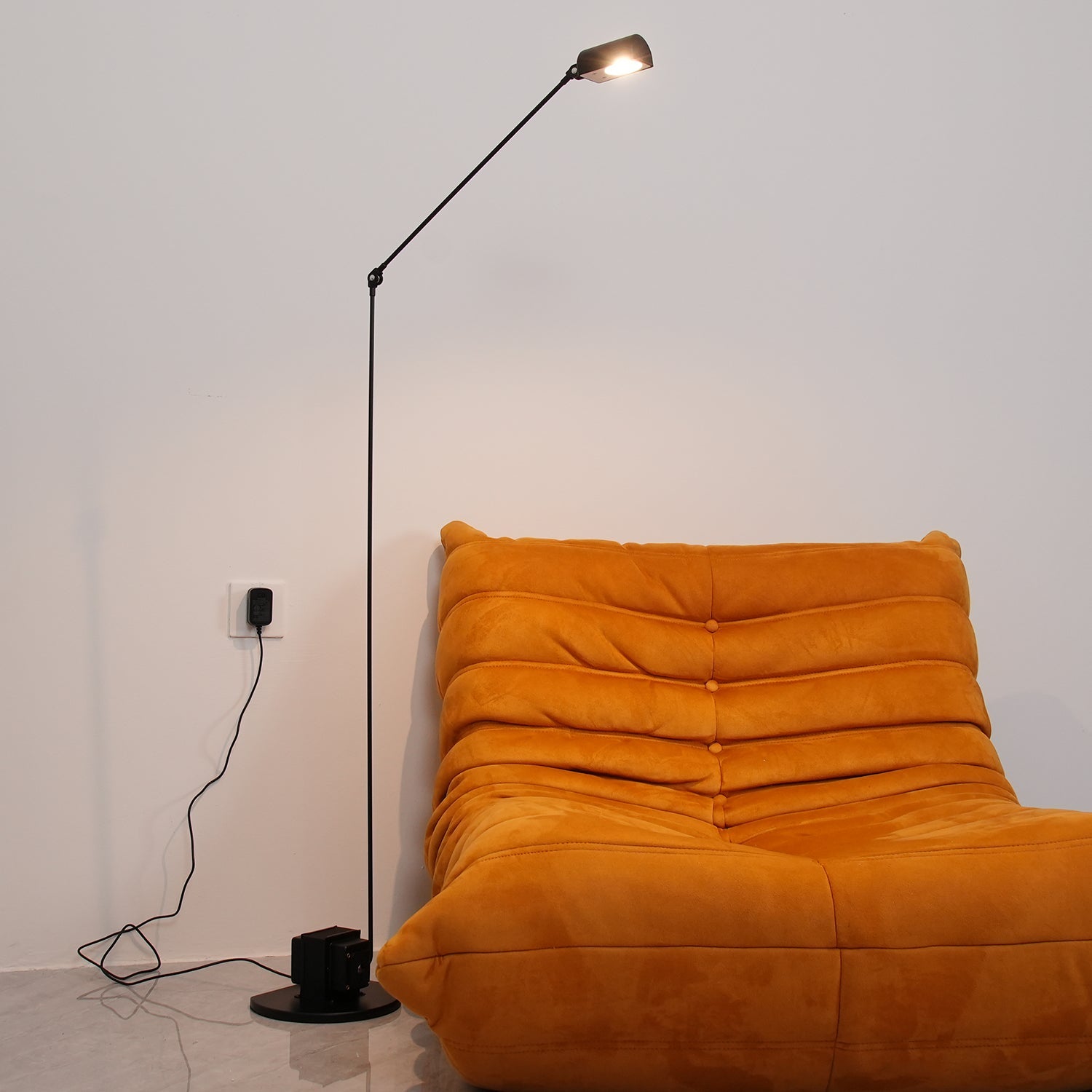 Belderix Floor Lamp