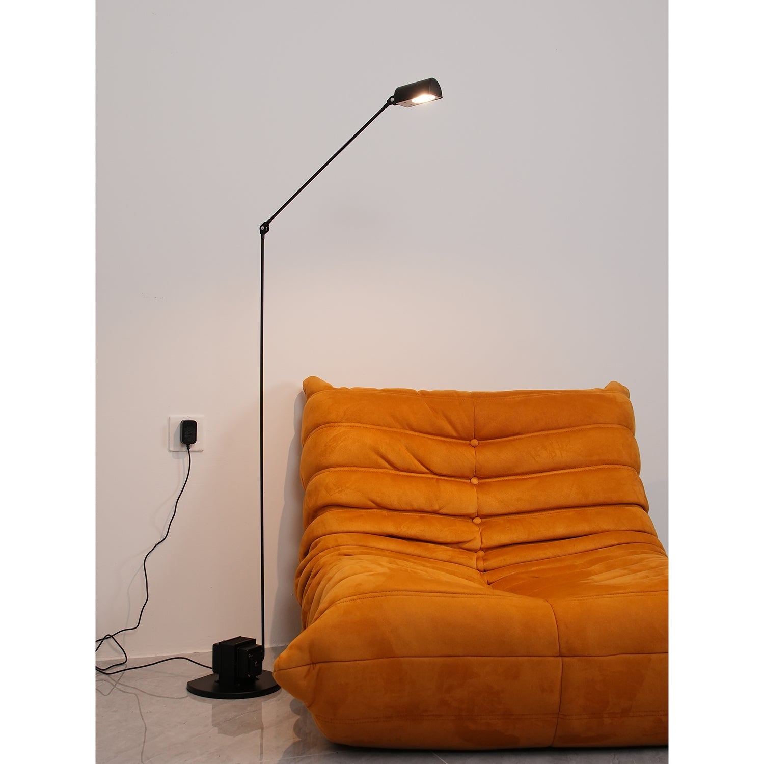 Belderix Floor Lamp