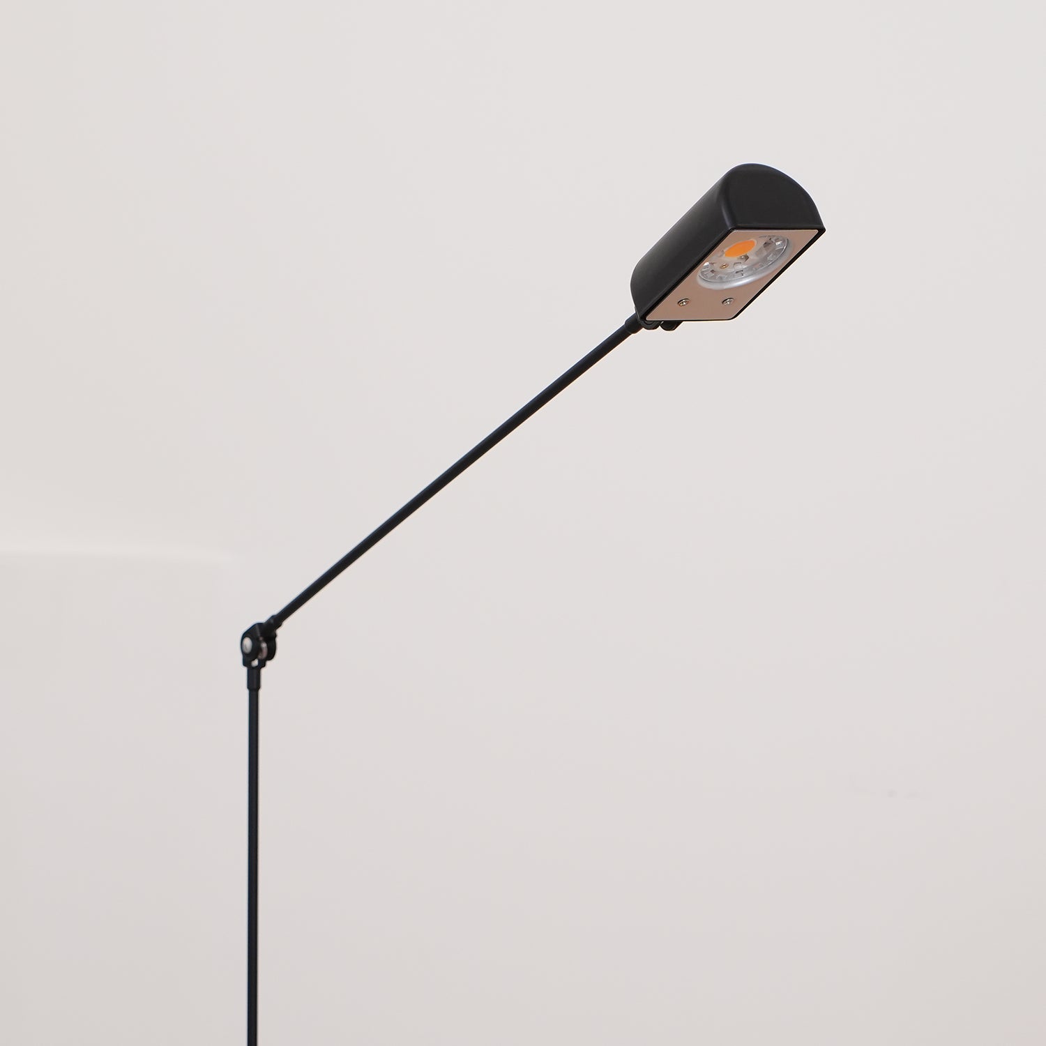 Belderix Floor Lamp