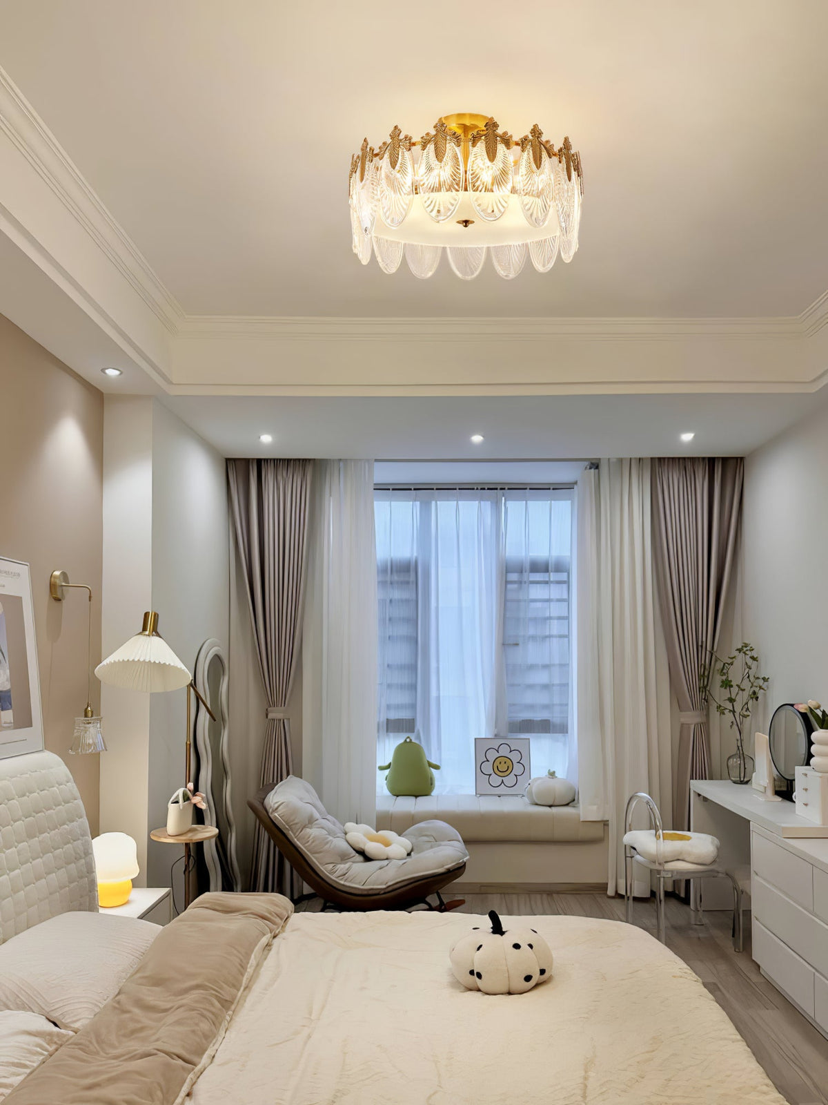 Ukuo Round Chandelier