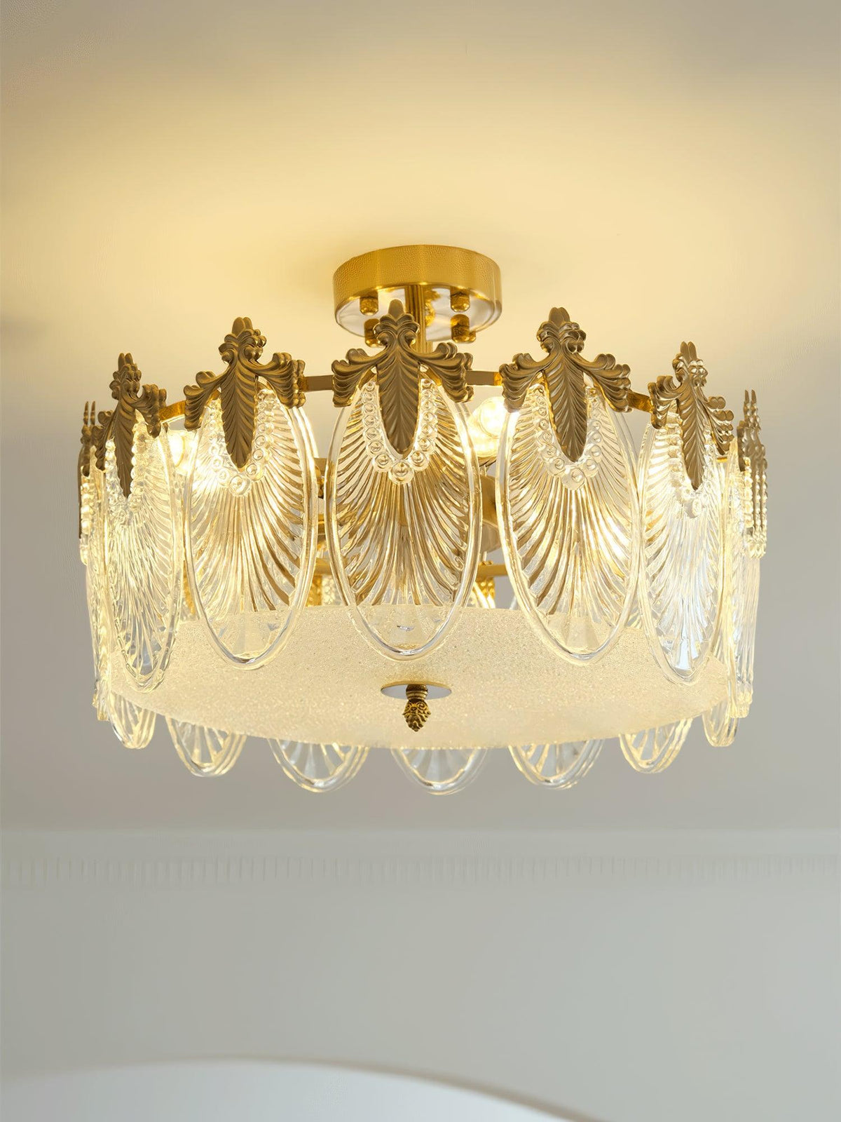 Ukuo Round Chandelier