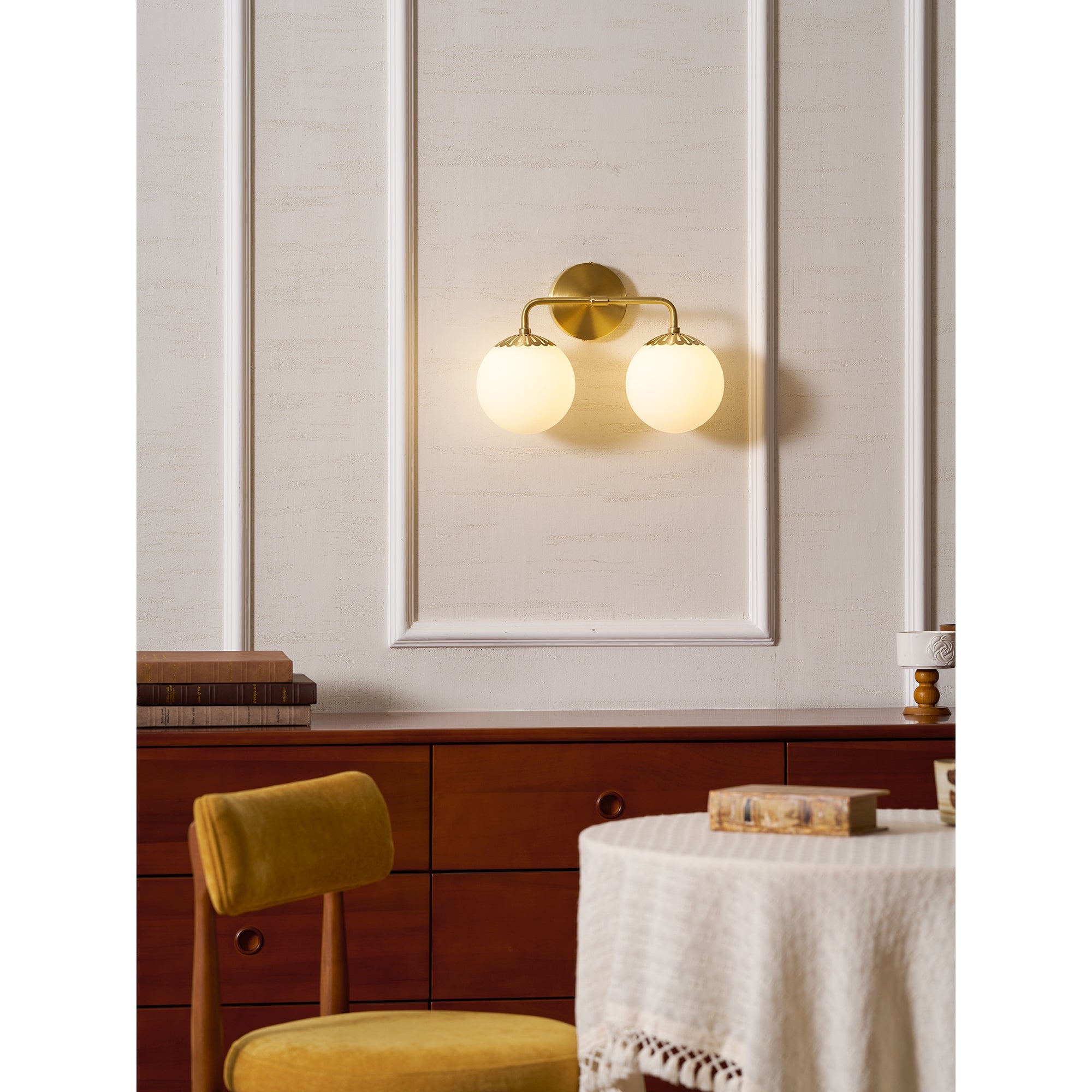 Alverello Globe Wall Light