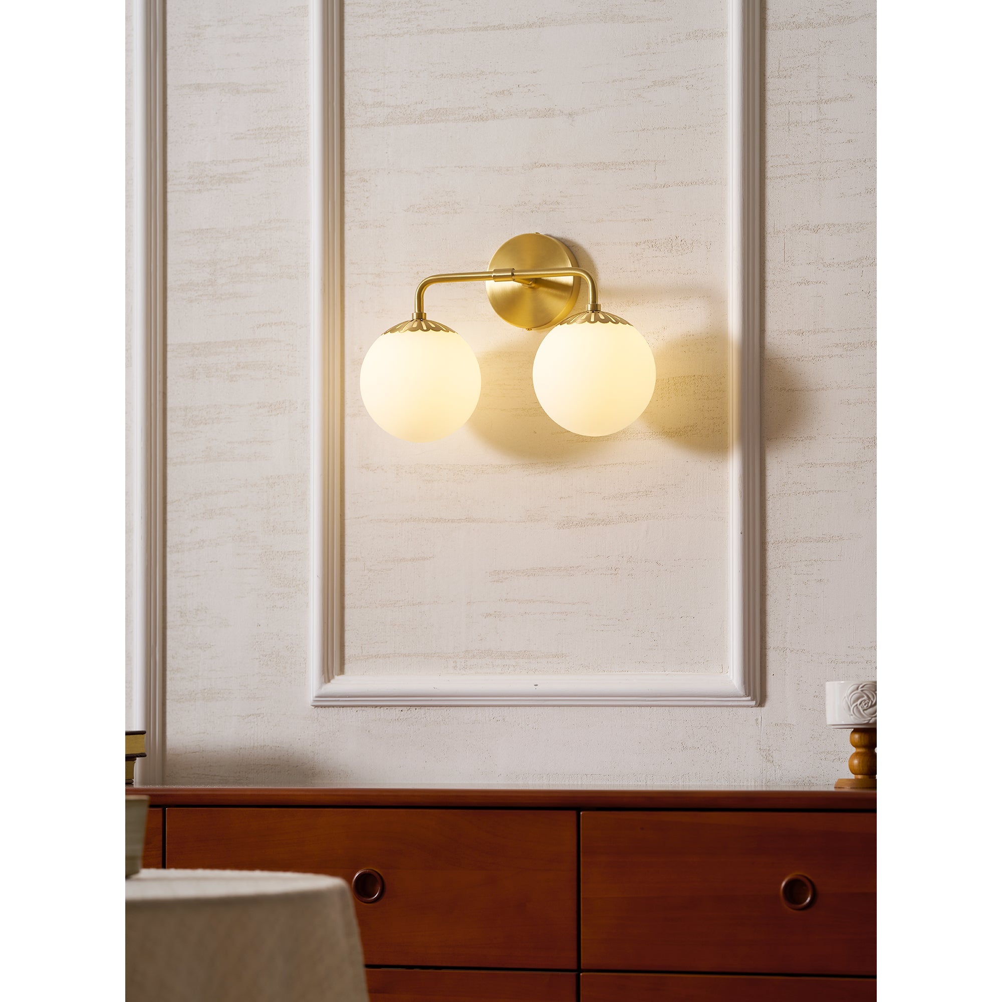 Alverello Globe Wall Light