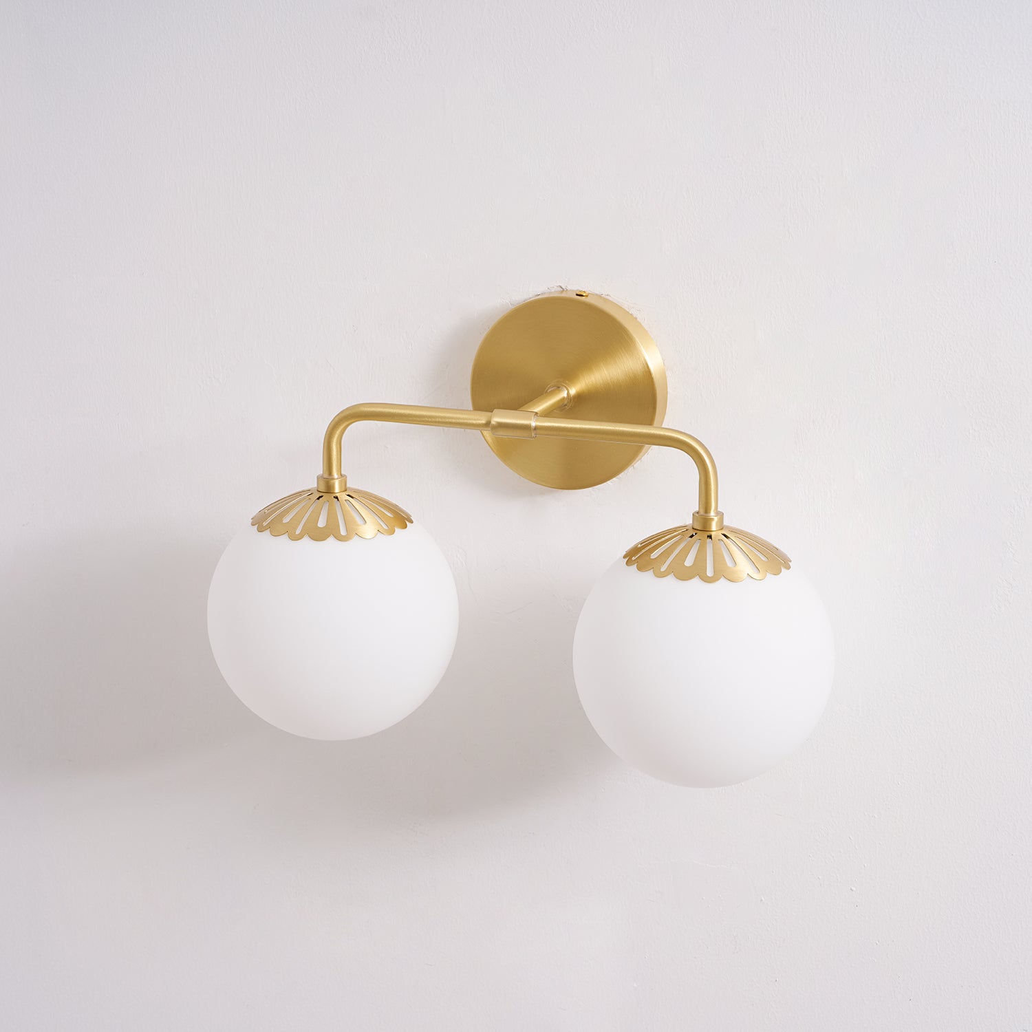 Alverello Globe Wall Light