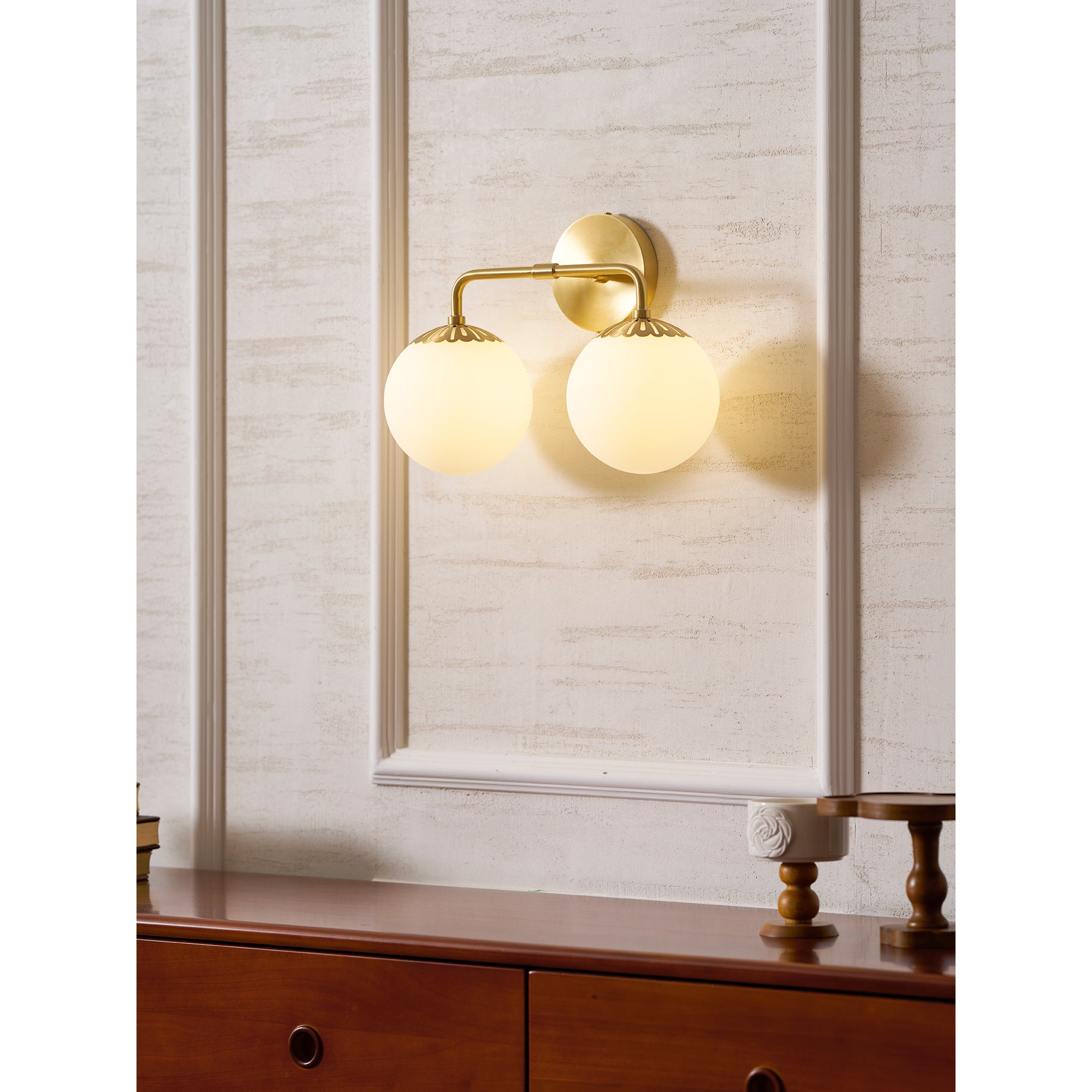Alverello Globe Wall Light