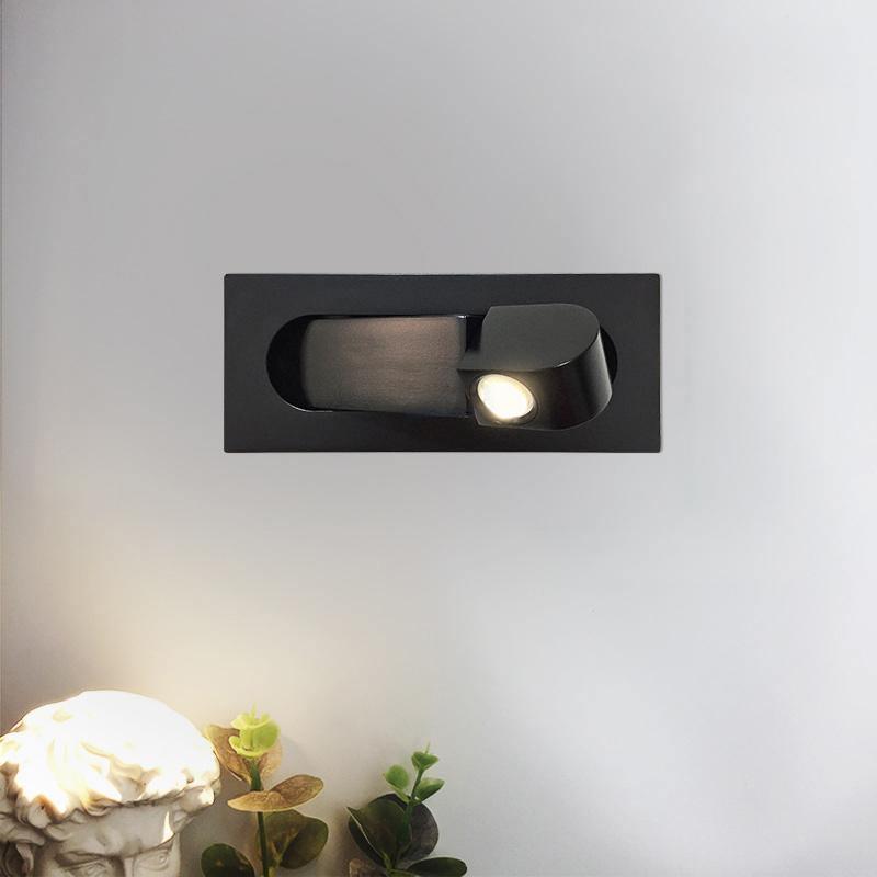 Octona Wall Light