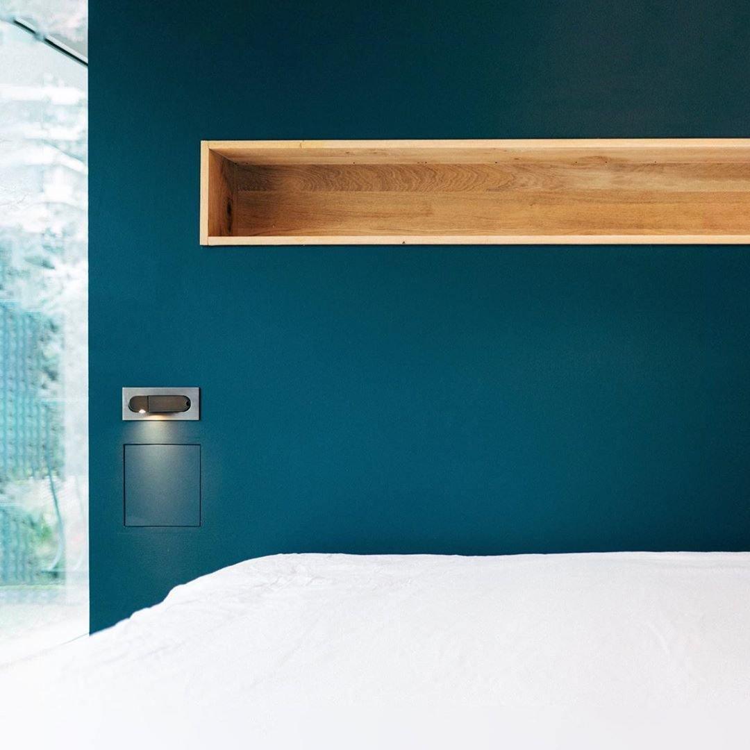 Octona Wall Light