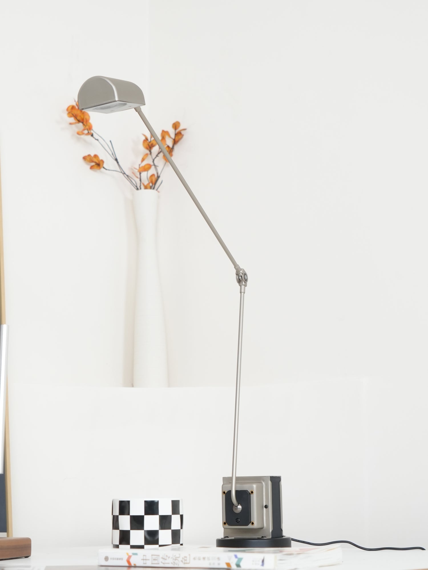 Arrosno Table Lamp