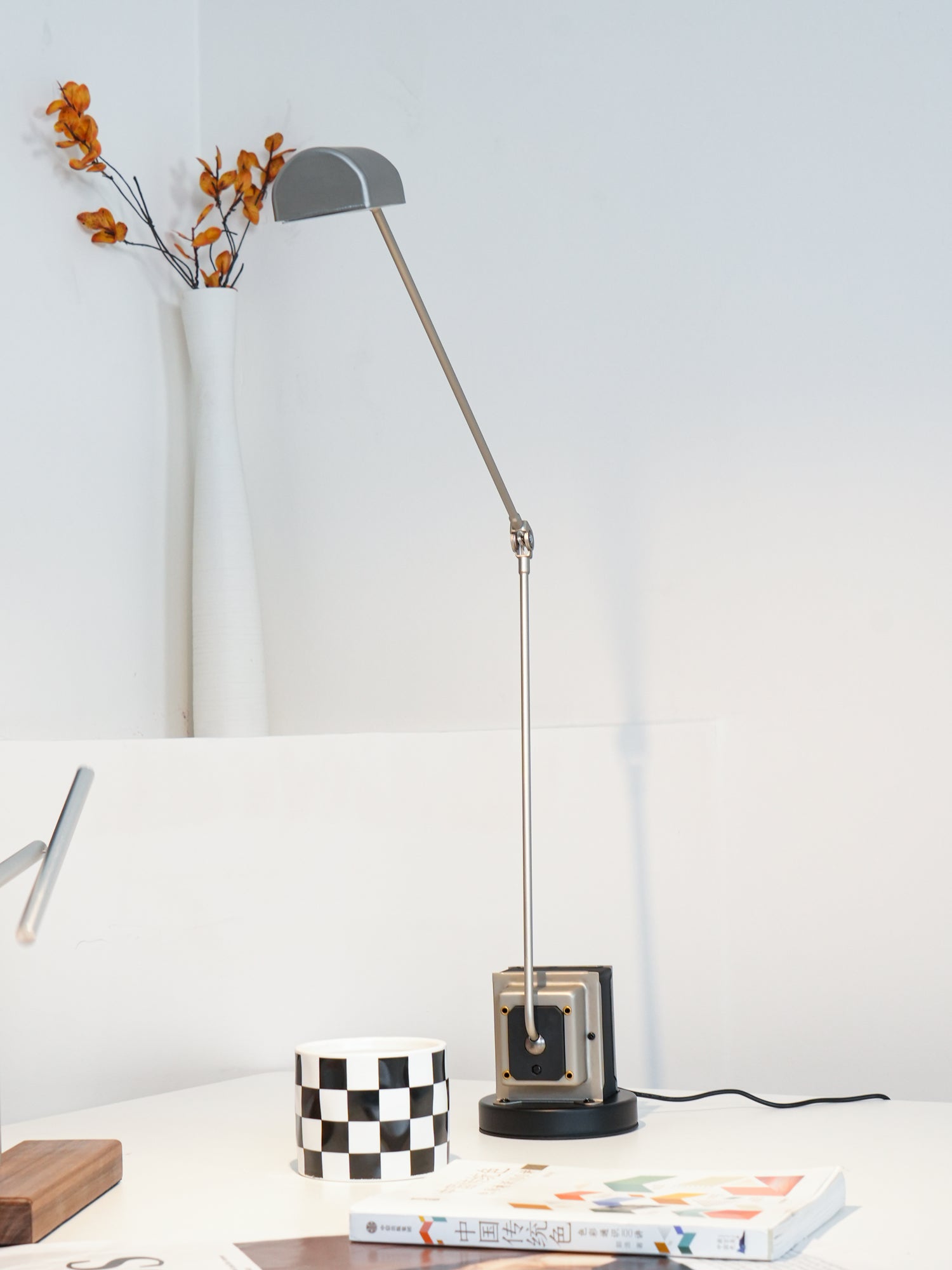 Arrosno Table Lamp