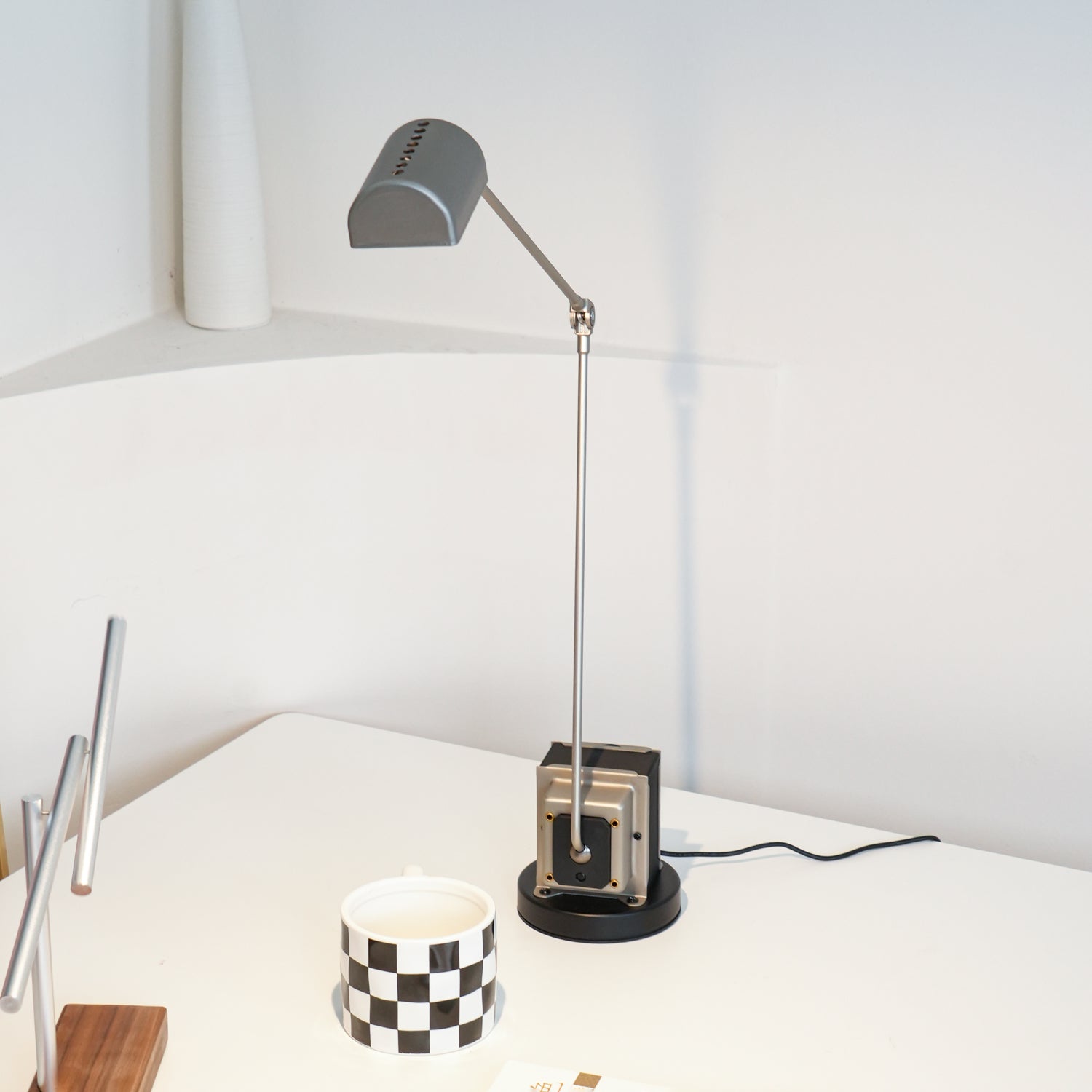 Arrosno Table Lamp