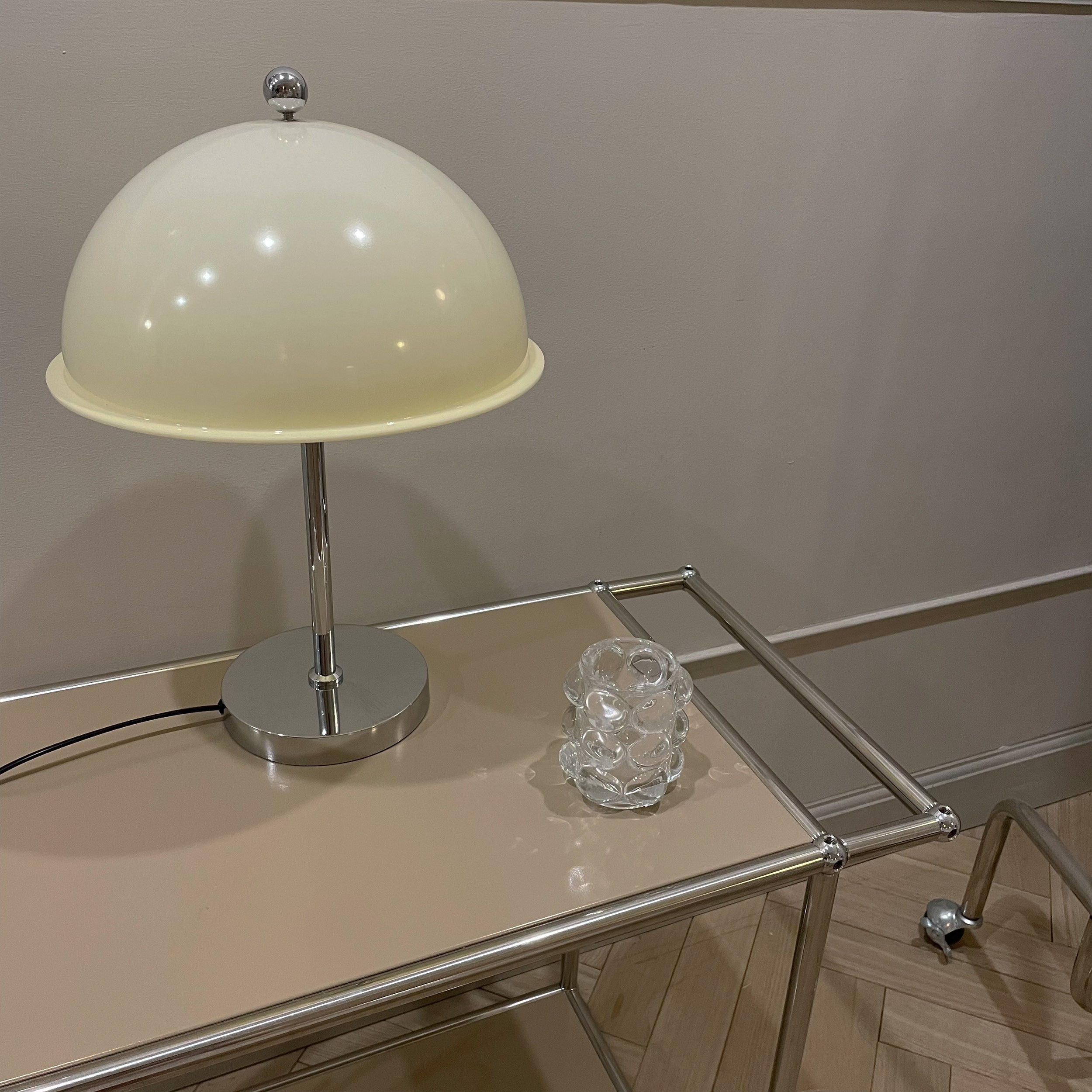Ivavor Table Lamp