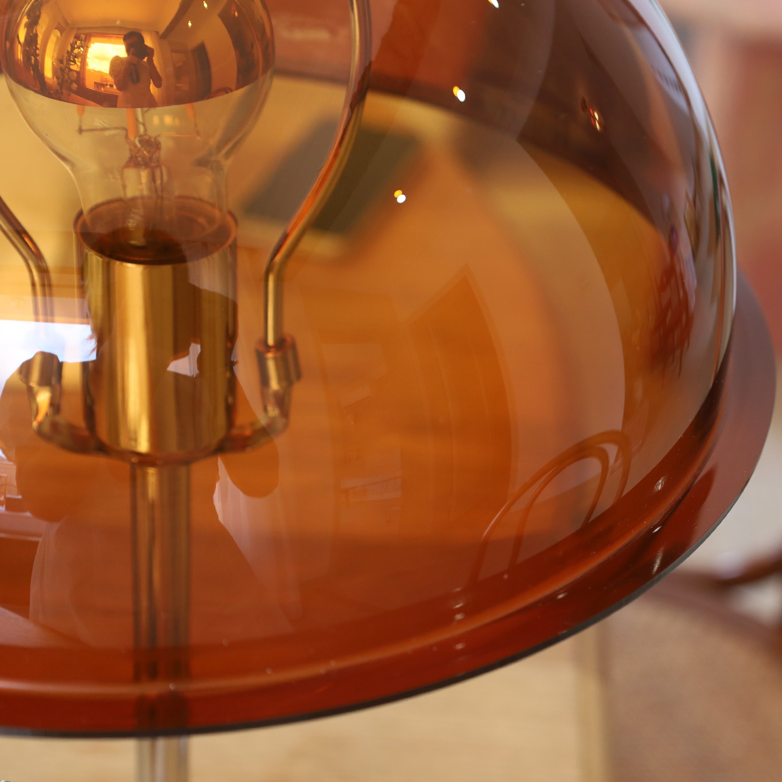 Ivavor Table Lamp