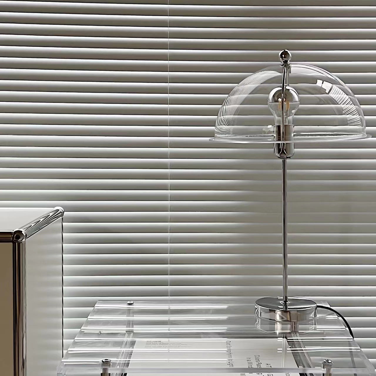 Ivavor Table Lamp