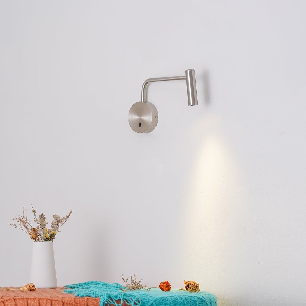 Minimalist Disc LED Wall Sconce – detail 13
