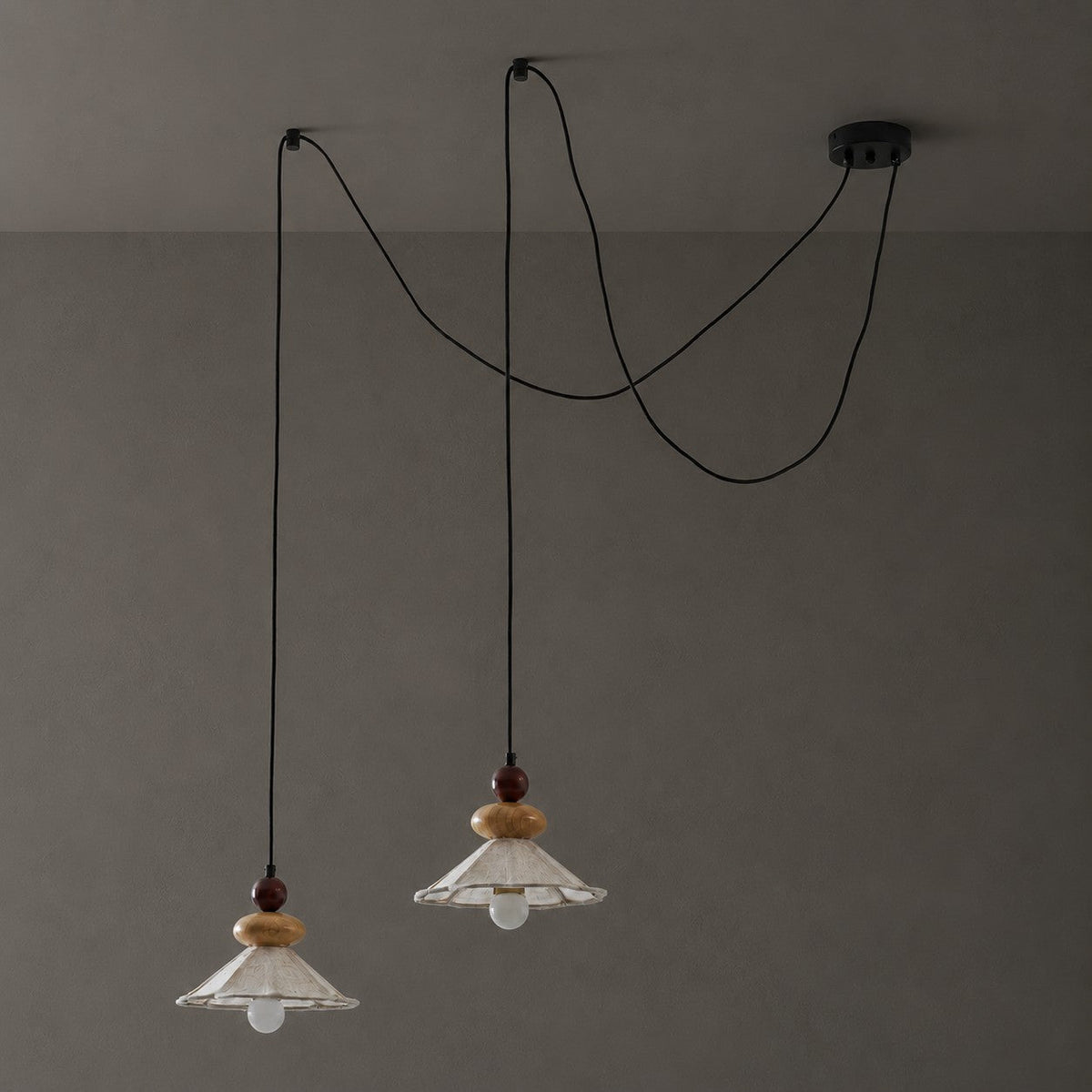 Ofulo Pendant Light