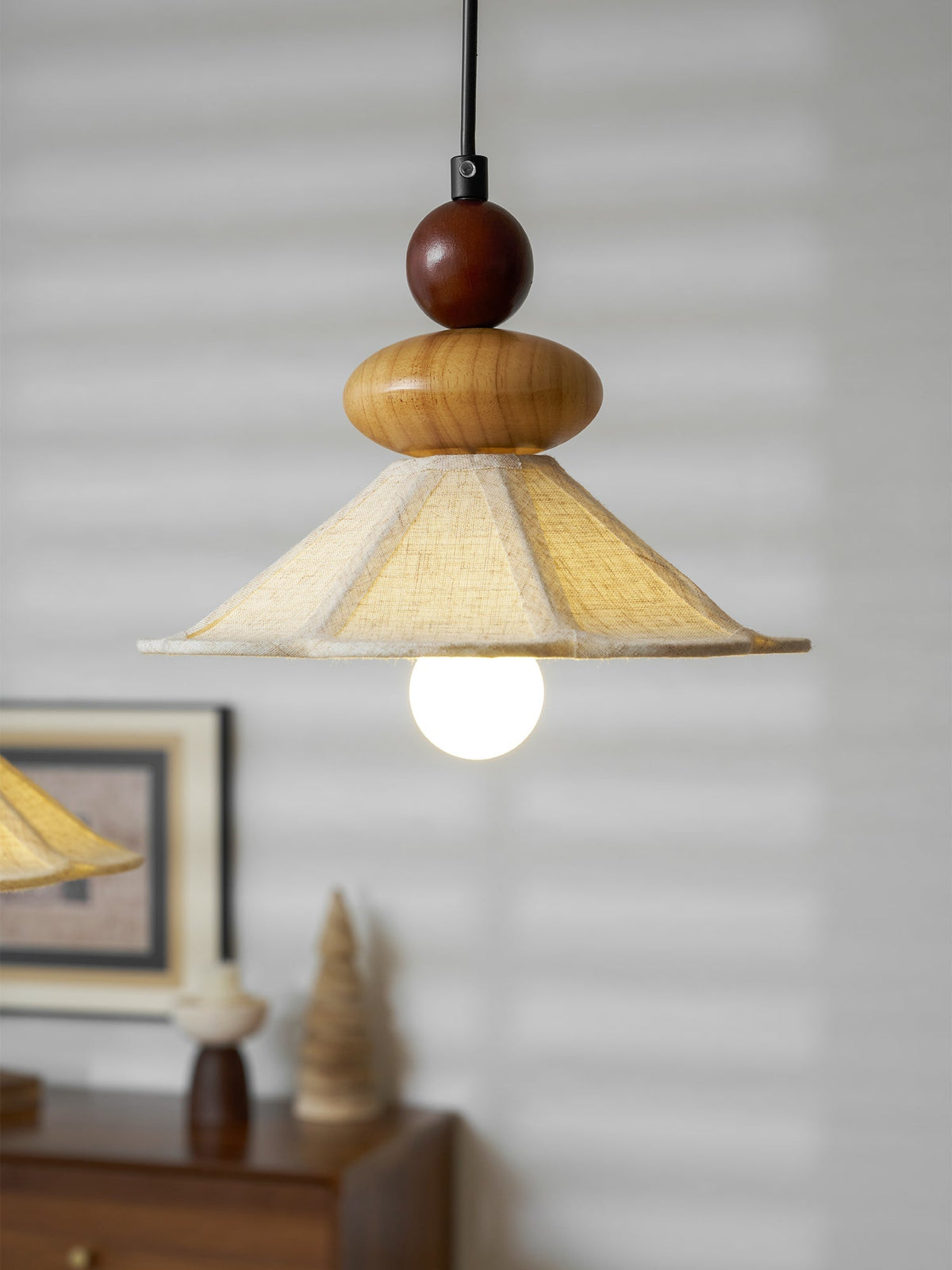 Ofulo Pendant Light