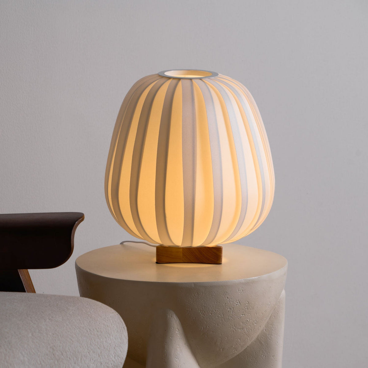 Bano Minimalist Table Lamp