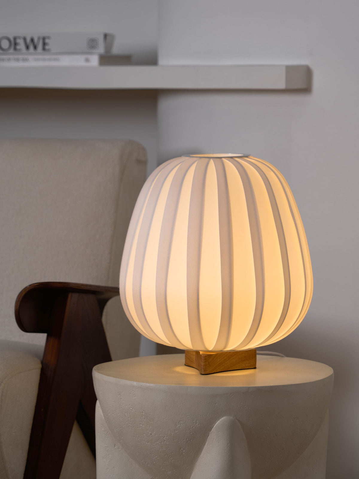 Bano Minimalist Table Lamp