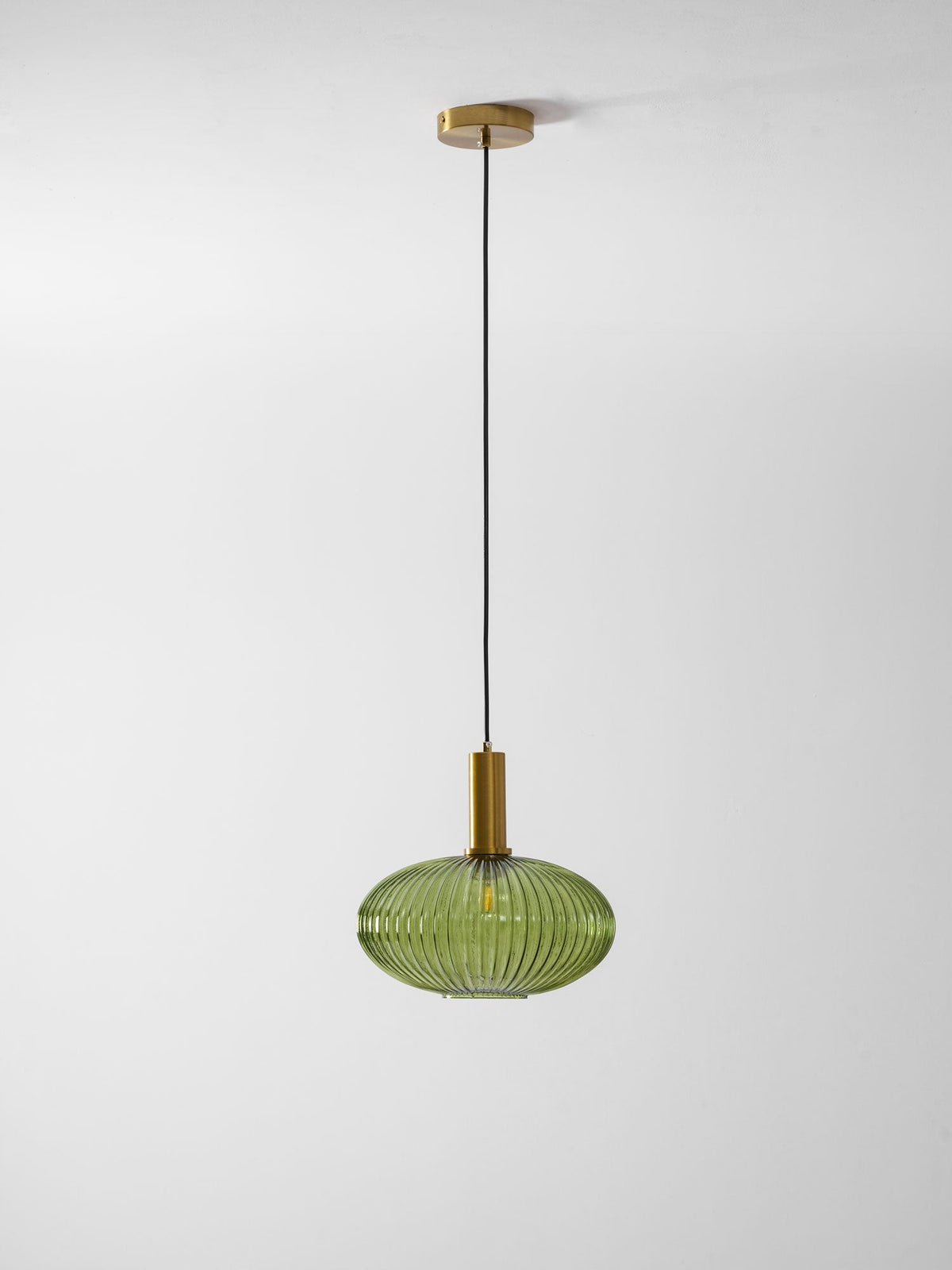 Vamelo Fluted Pendant Light